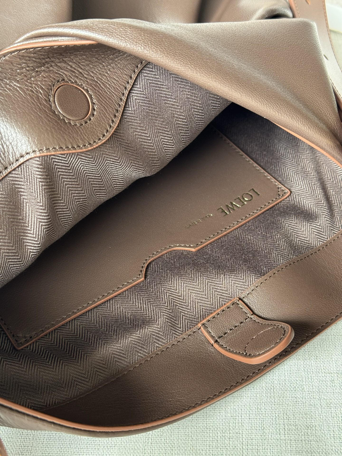 LOEWE Soft Nappa Leather Draped Handbag Model 1781 30-29-14 Height 30 cm Width 29 cm Depth 13 cm