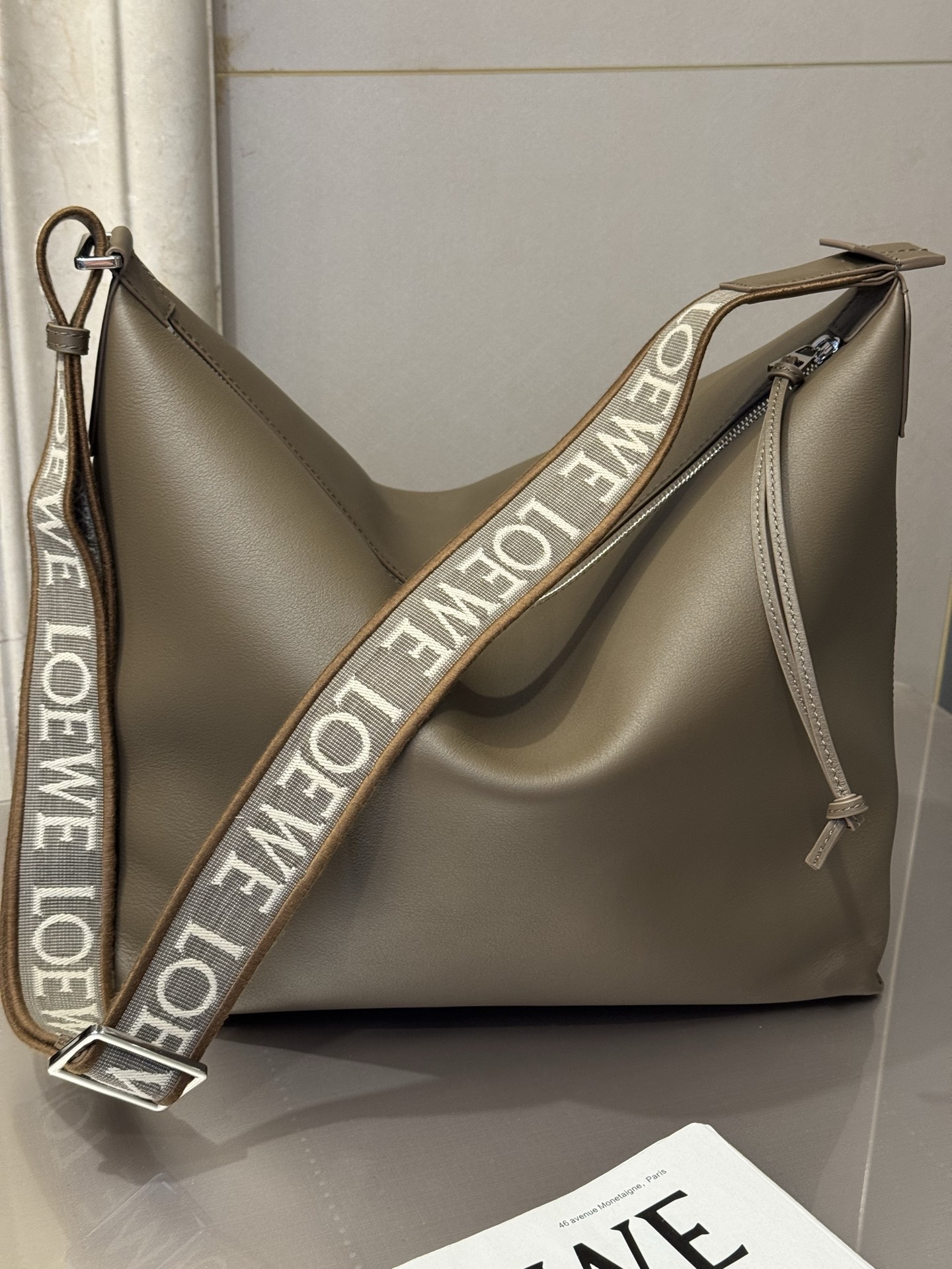 LOEWE Cubi Model 2201  Dimensions: Height 30–16–32