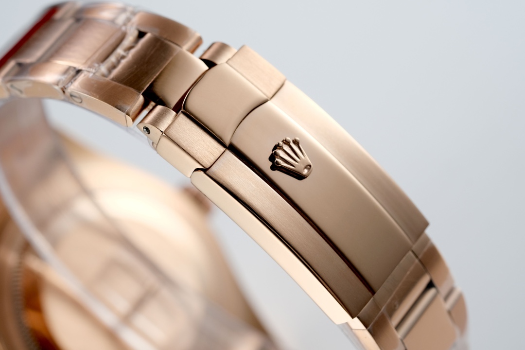 Rolex Sky-Dweller Series  42MM  Calibre 9001 Movement Annual Calendar Dual-Time Zone Stainless Steel Men's Watch