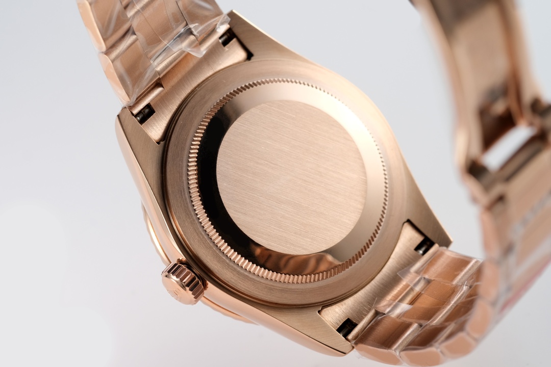 Rolex Sky-Dweller Series  42MM  Calibre 9001 Movement Annual Calendar Dual-Time Zone Stainless Steel Men's Watch