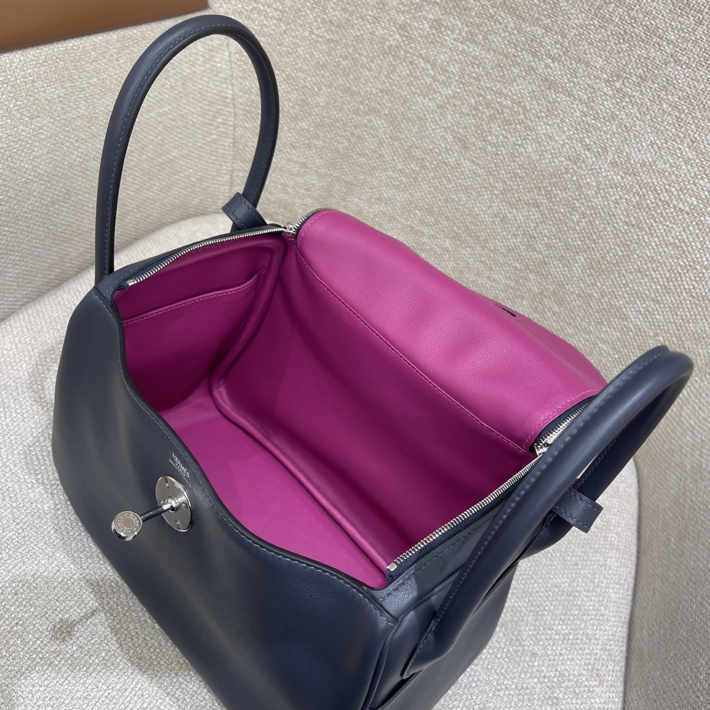 Hermès Model: Lindy 26 Color: Midnight Blue with Rose Purple Accents, Silver Buckle Dimensions: 26cm x 18cm x 13cm