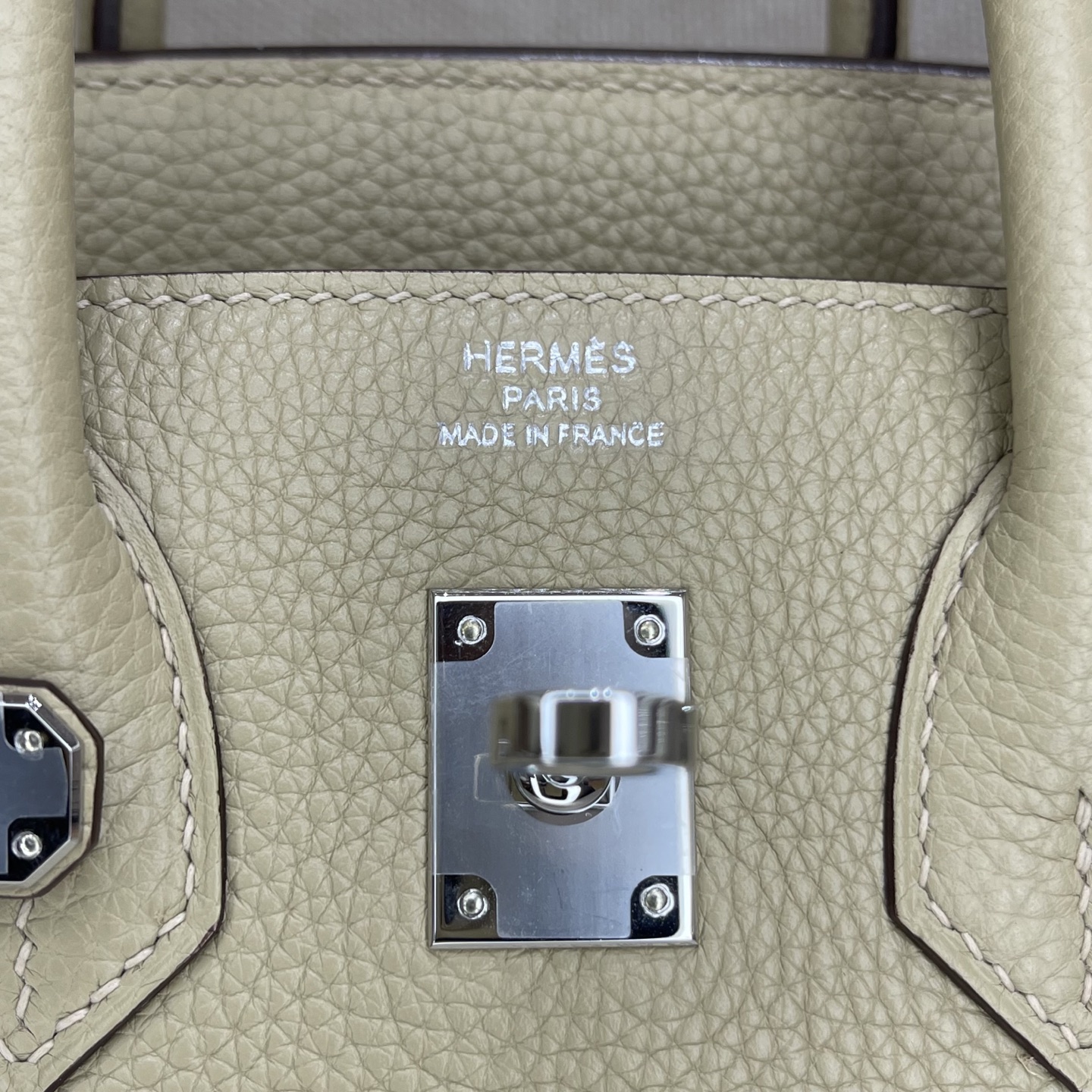 Hermès Model: Birkin 25 Color: Trench Gray with Silver Hardware Dimensions: 25cm x 20cm x 13cm