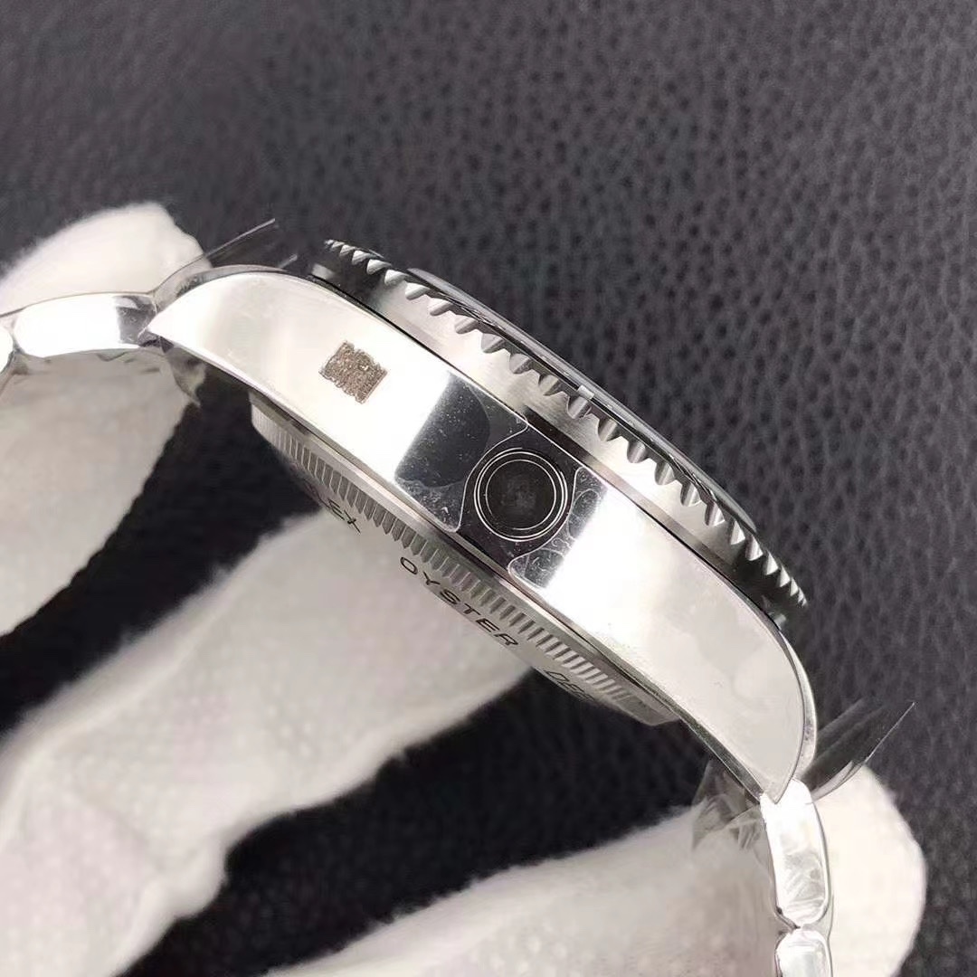 Rolex Sea-Dweller 116660+AR Factory+Super V3 Upgrade+904L Stainless Steel Gradient Dial+Calibre 2824/3135 Men's Watch