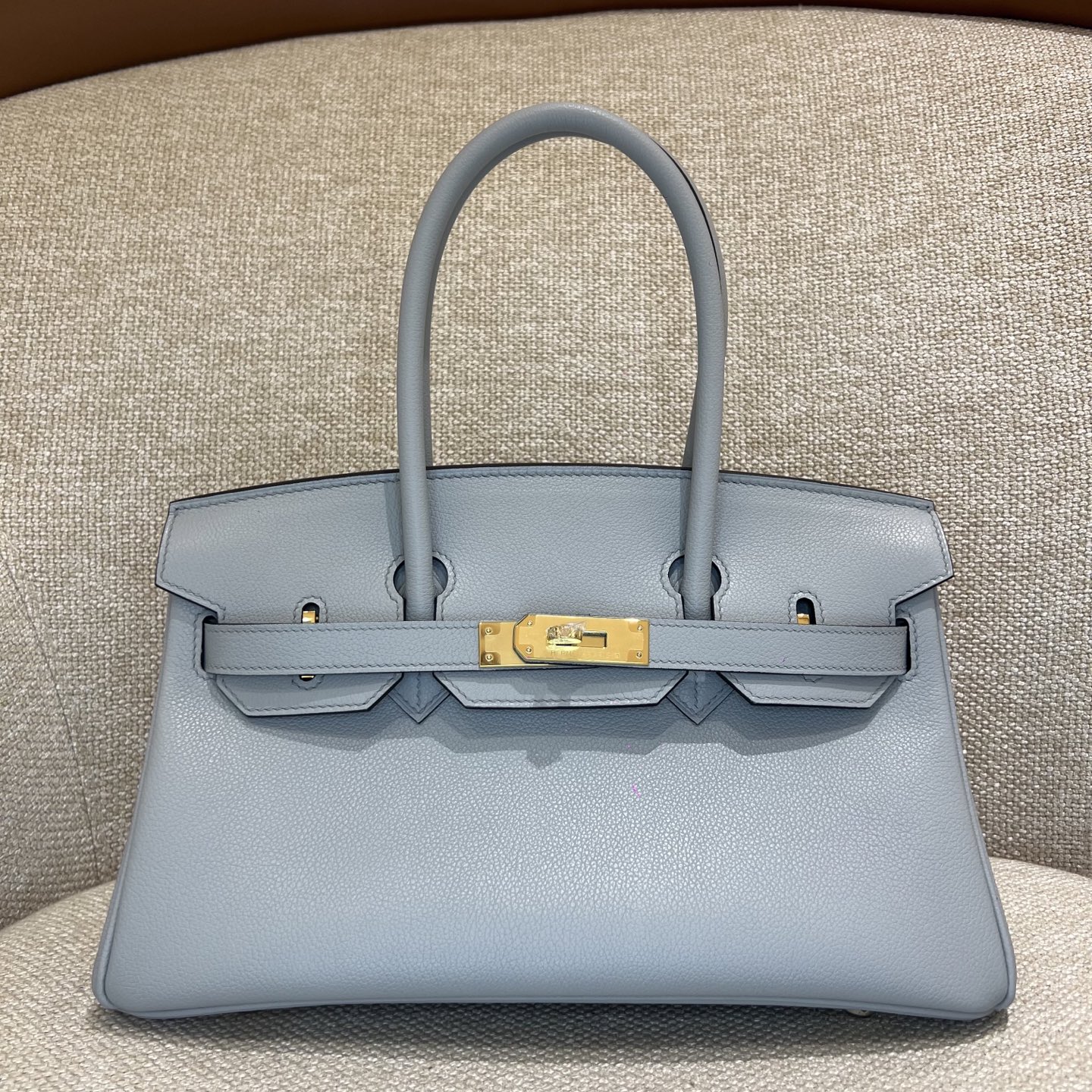 Hermès Model: Shoulder 29 Color: Glacier Blue with Gold Hardware Dimensions: 29cm x 16cm x 13.5cm