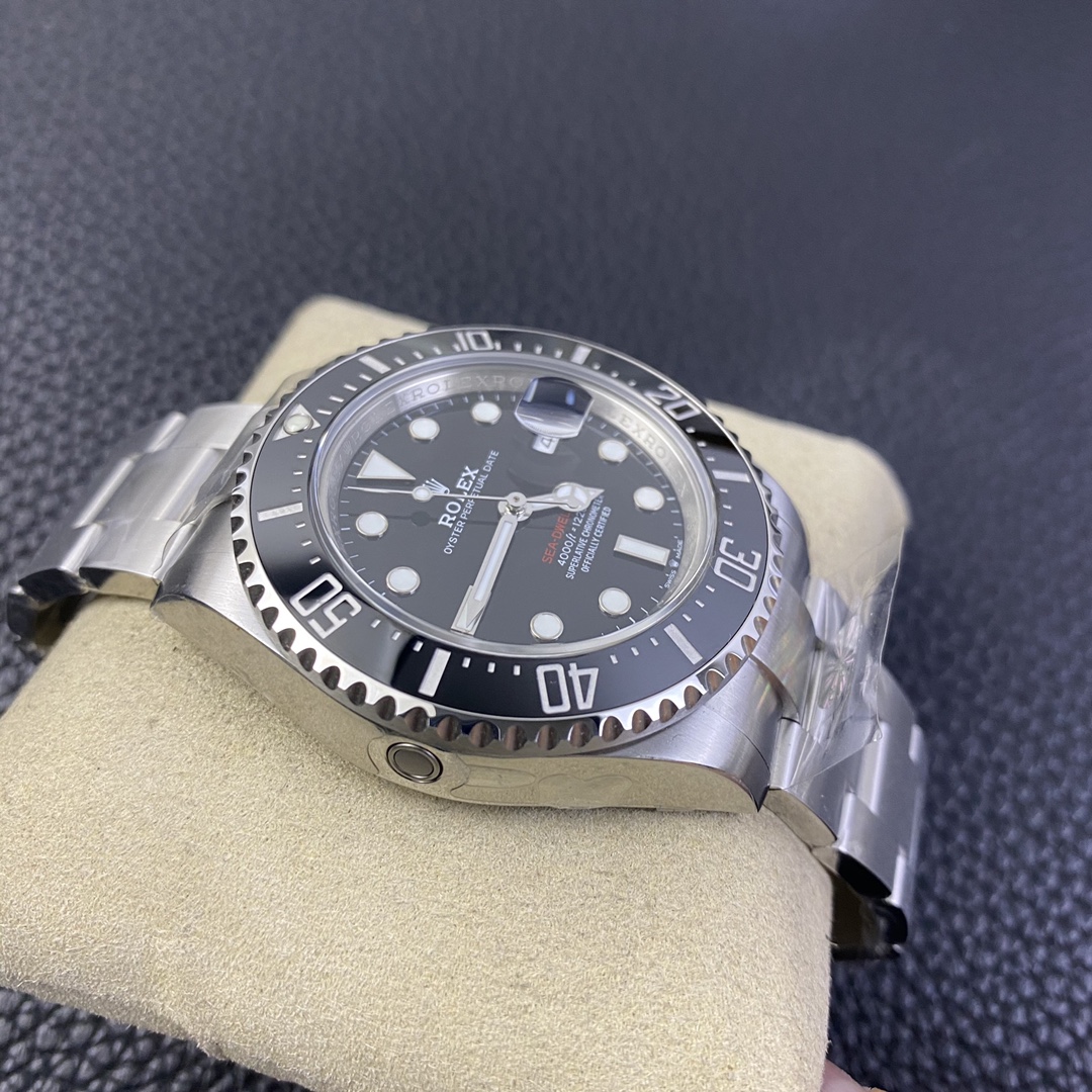 Rolex Sea-Dweller+New Dial Single Red+6 O'clock Crown Mark+904L Stainless Steel+Calibre 2824/3135 Men's Watch