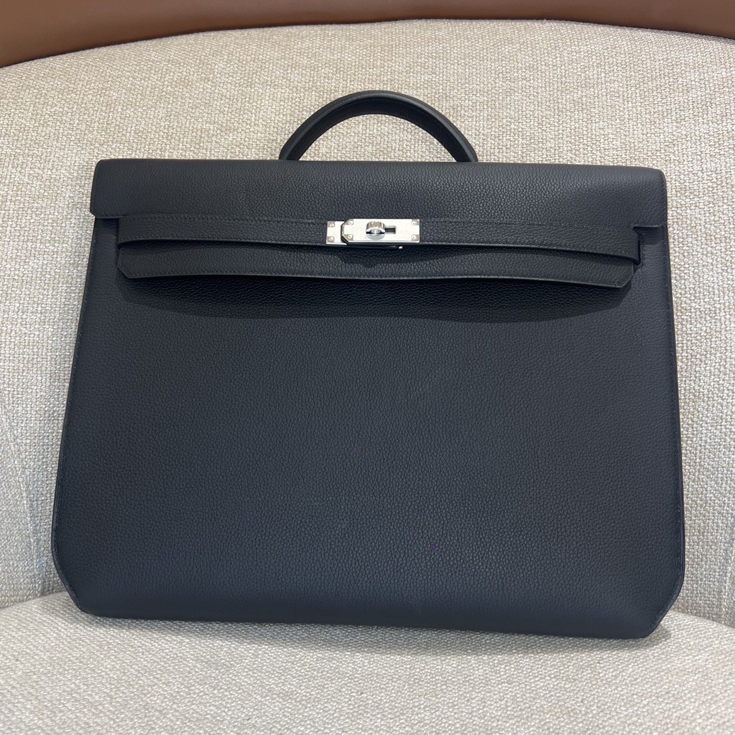 Hermès Model: Depeches 36 Color: Black with silver hardware Dimensions: 36.6cm x 29cm x 5cm