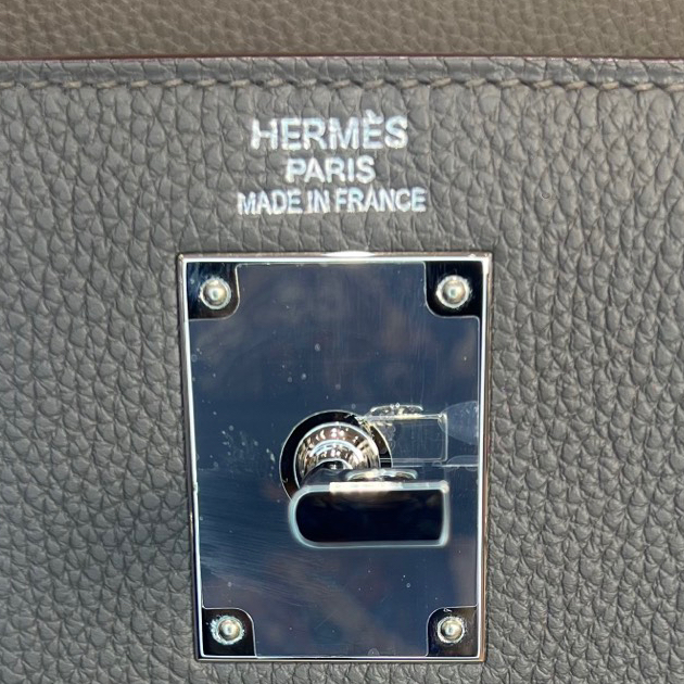 Hermès Model: HAC dos Color: Pewter Gray with Silver Buckle Dimensions: 18*28*8 cm
