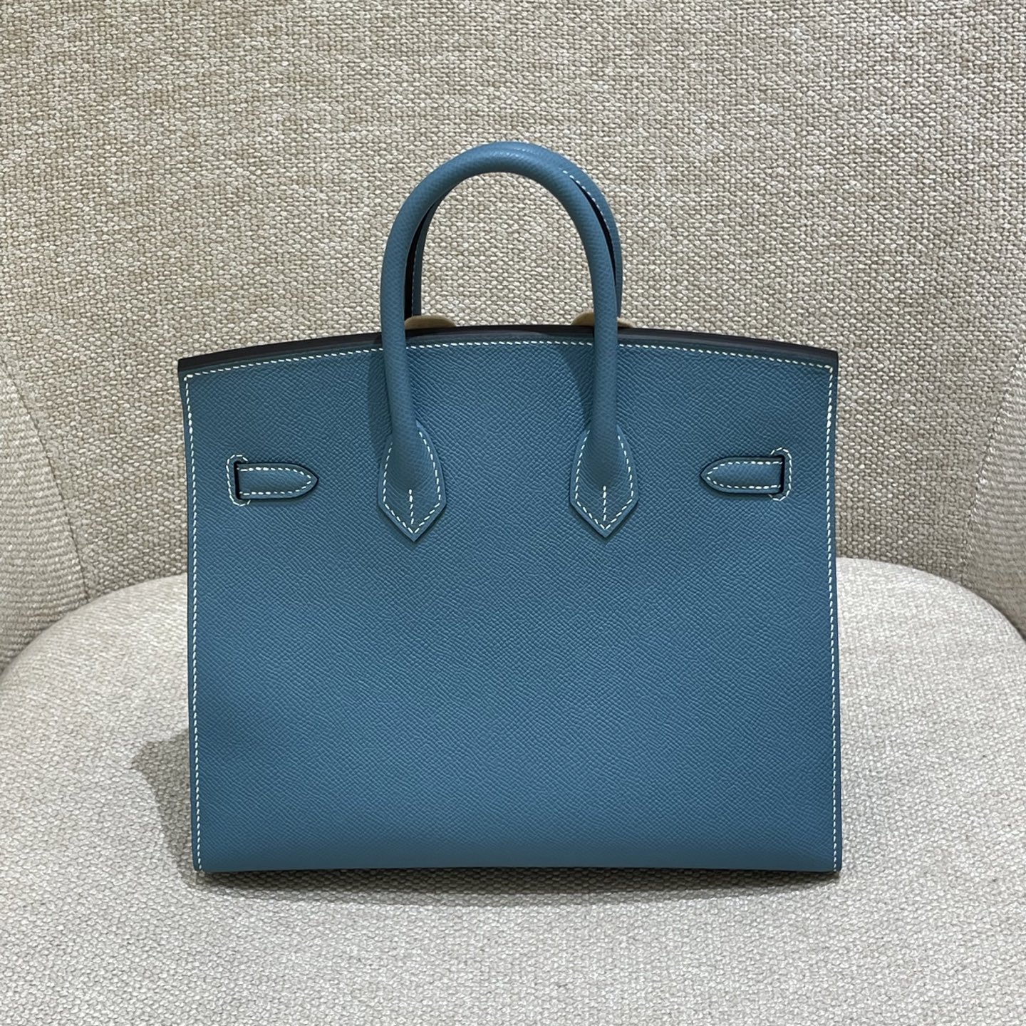 Hermès Model: Birkin 25 Color: Denim Blue with Gold Hardware Dimensions: 25cm x 20cm x 13cm