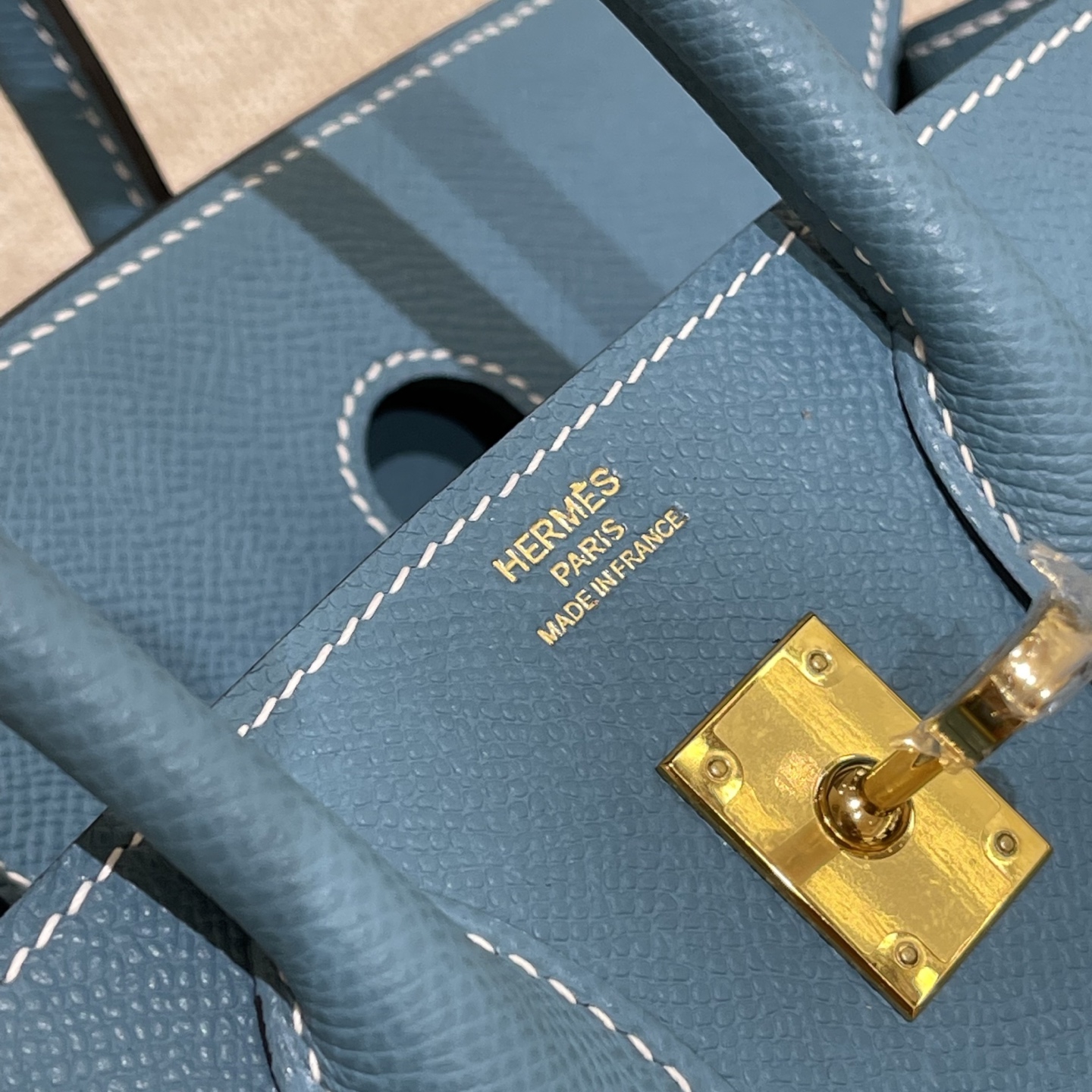 Hermès Model: Birkin 25 Color: Denim Blue with Gold Hardware Dimensions: 25cm x 20cm x 13cm