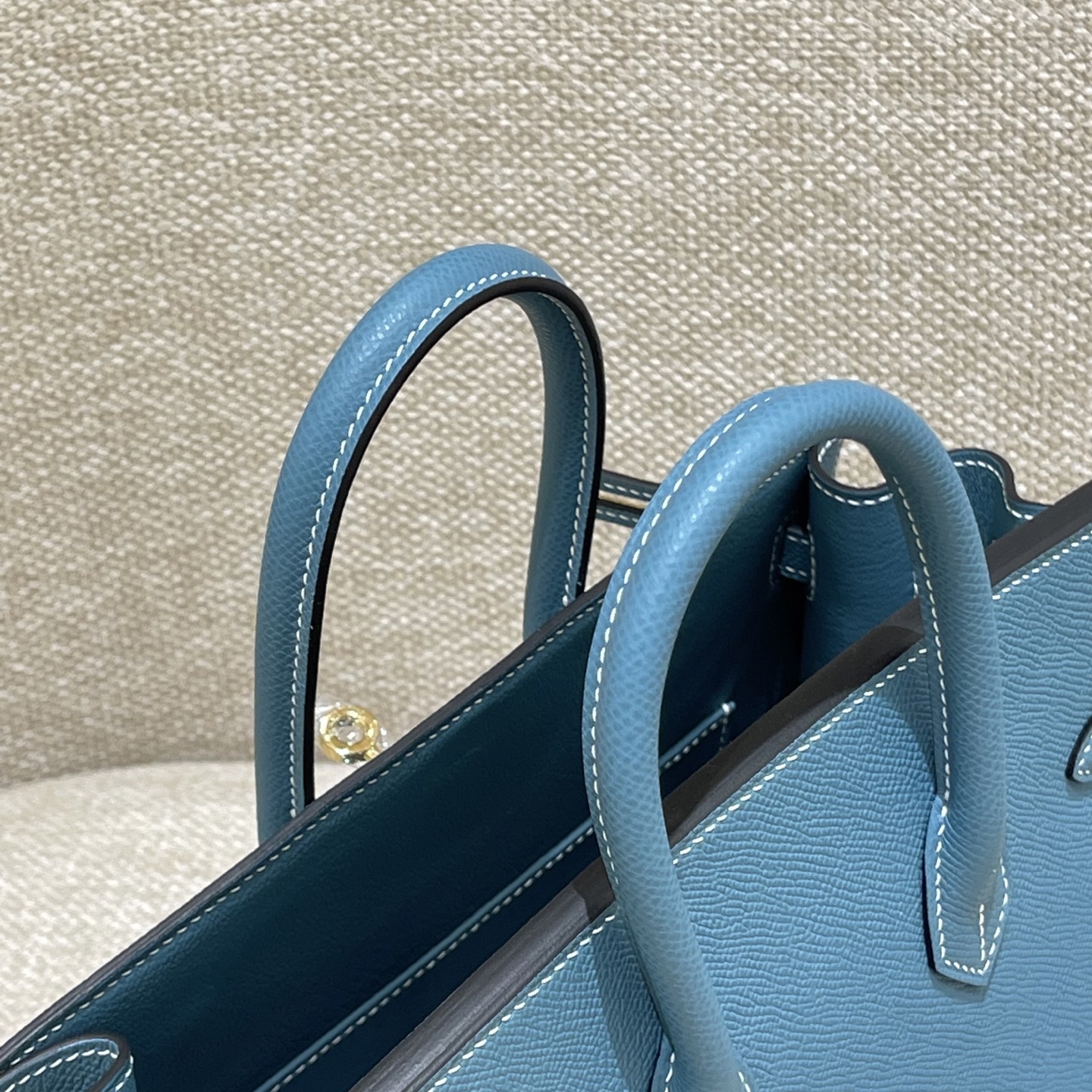 Hermès Model: Birkin 25 Color: Denim Blue with Gold Hardware Dimensions: 25cm x 20cm x 13cm