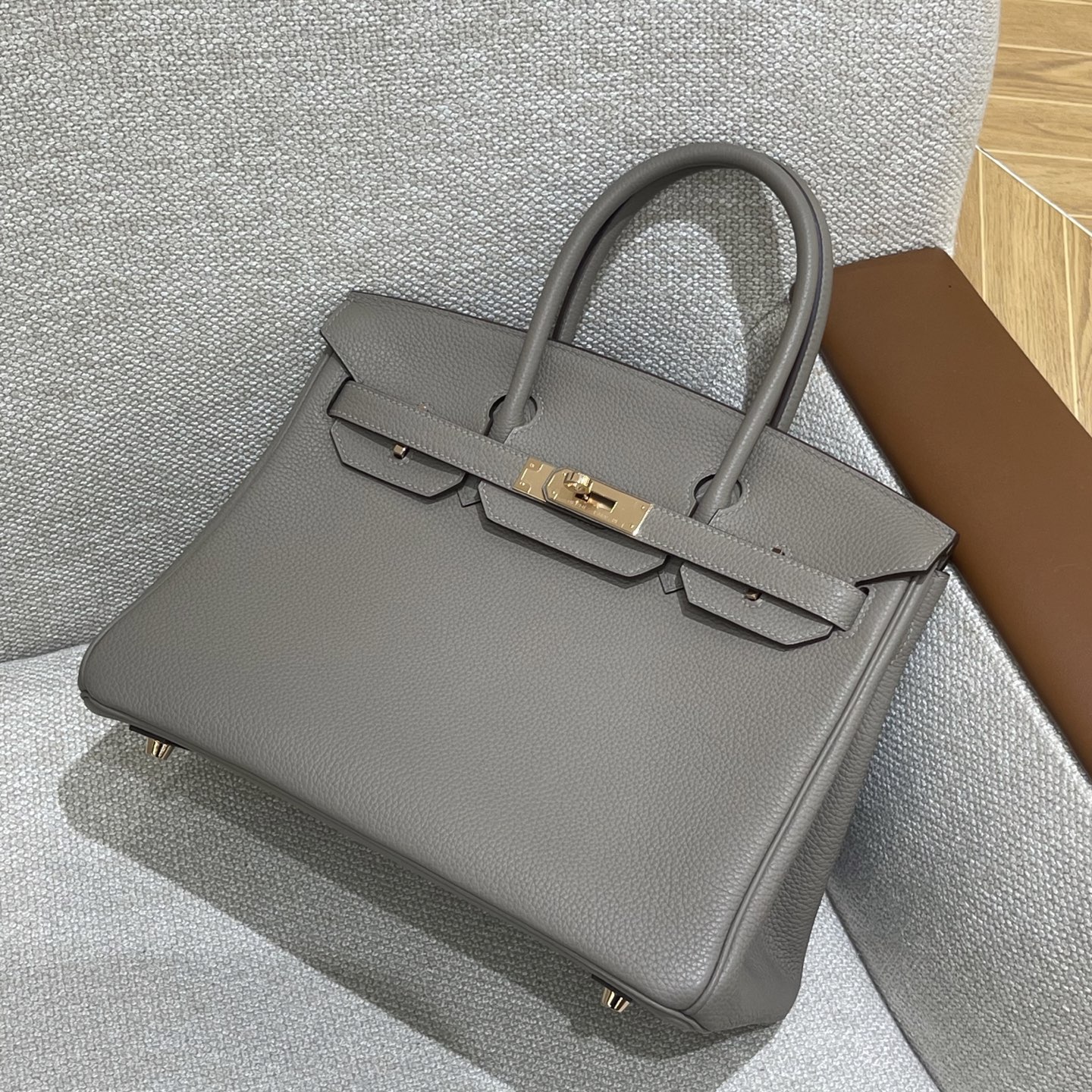 Hermès Model: Birkin 30 Color: M8 Asphalt Gray with Rose Gold Buckle Dimensions: 30cm x 22cm x 16cm