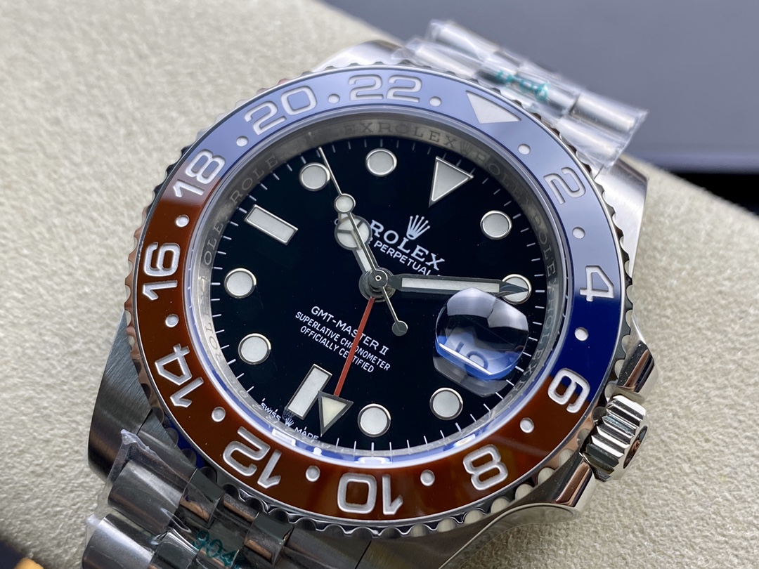 Rolex GMT-Master II Pepsi Bezel 40mm｜13mm Thickness Caliber 3186 Automatic Movement 904L Steel Red & Blue Ceramic Bi-directional Rotating Bezel High-tech Electroplated Font Sapphire Crystal Super Luminous Fold-over Clasp GMT Function
