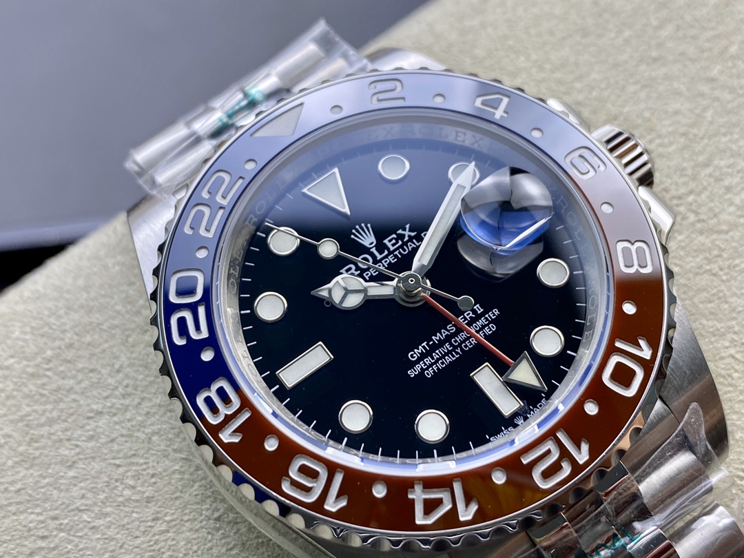 Rolex GMT-Master II Pepsi Bezel 40mm｜13mm Thickness Caliber 3186 Automatic Movement 904L Steel Red & Blue Ceramic Bi-directional Rotating Bezel High-tech Electroplated Font Sapphire Crystal Super Luminous Fold-over Clasp GMT Function