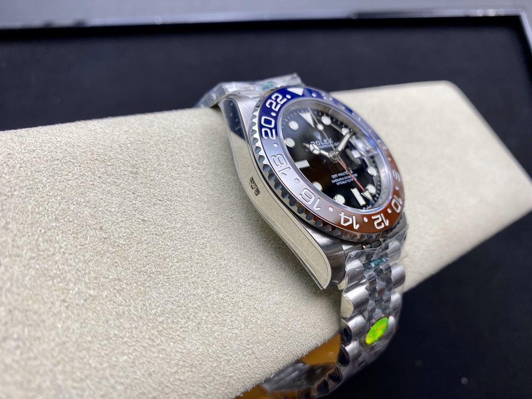 Rolex GMT-Master II Pepsi Bezel 40mm｜13mm Thickness Caliber 3186 Automatic Movement 904L Steel Red & Blue Ceramic Bi-directional Rotating Bezel High-tech Electroplated Font Sapphire Crystal Super Luminous Fold-over Clasp GMT Function