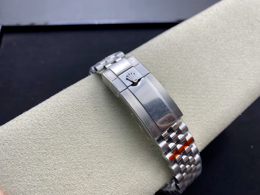 Rolex GMT-Master II Pepsi Bezel 40mm｜13mm Thickness Caliber 3186 Automatic Movement 904L Steel Red & Blue Ceramic Bi-directional Rotating Bezel High-tech Electroplated Font Sapphire Crystal Super Luminous Fold-over Clasp GMT Function