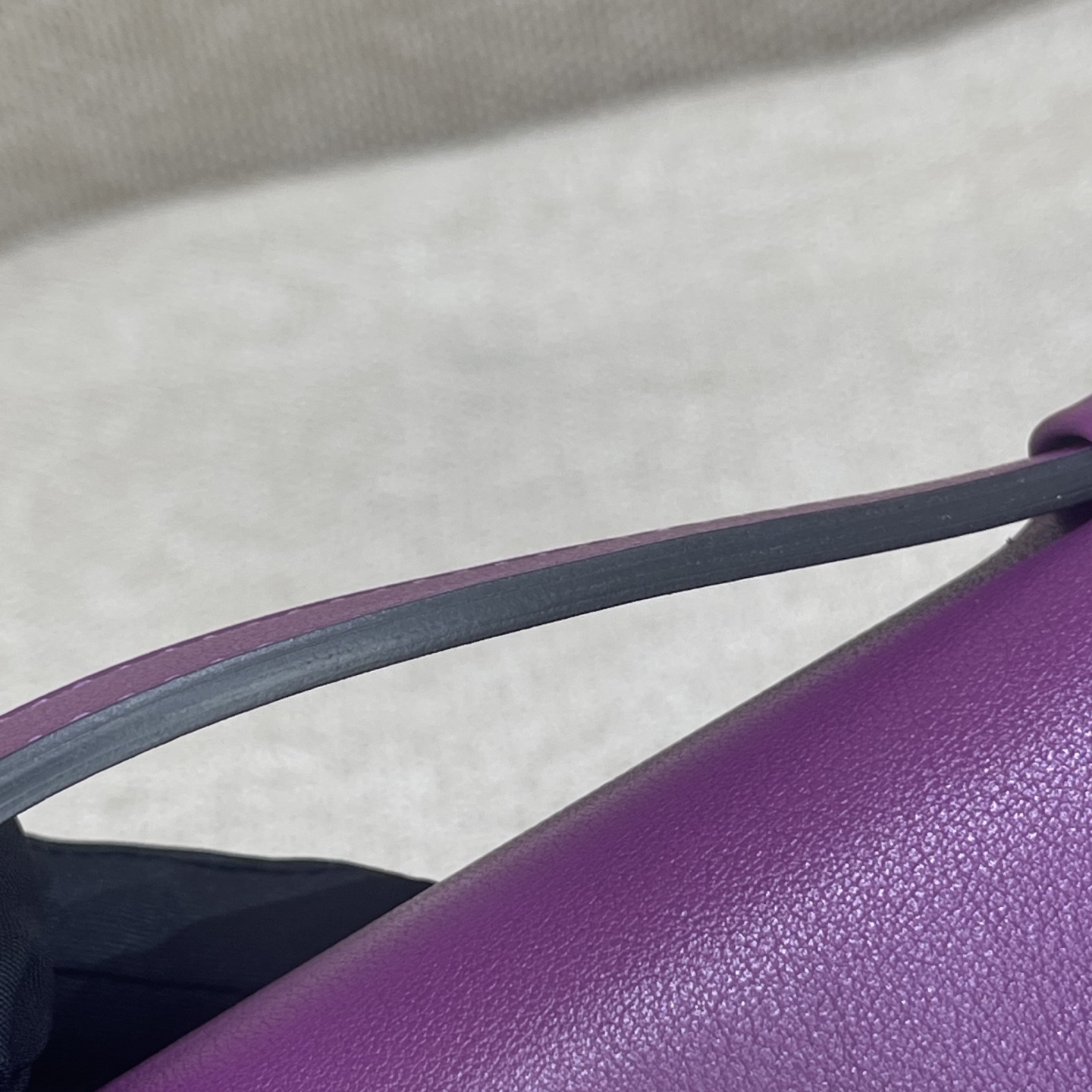 Hermès Model: Kelly Mini First Generation Color: Anemone Purple with Gold Hardware Dimensions: 22cm x 14cm x 7cm