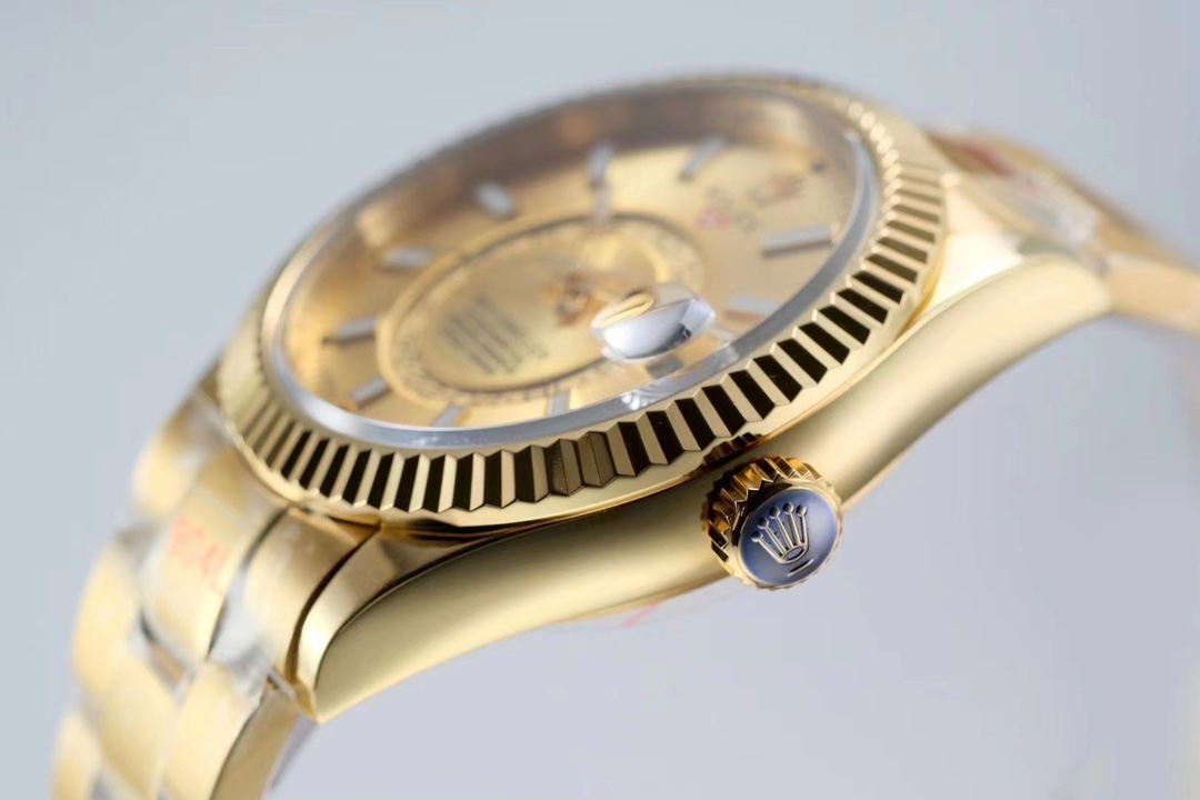 Rolex Sky-Dweller 42mm｜Caliber 9001 Automatic Mechanical Movement Ring Command Fluted Bezel Scratch-resistant Sapphire Crystal (Anti-reflective Magnified Date Window) Sunburst Dial Oyster Steel Three-piece Link Bracelet 5mm Easy-adjust Link Extension Syst