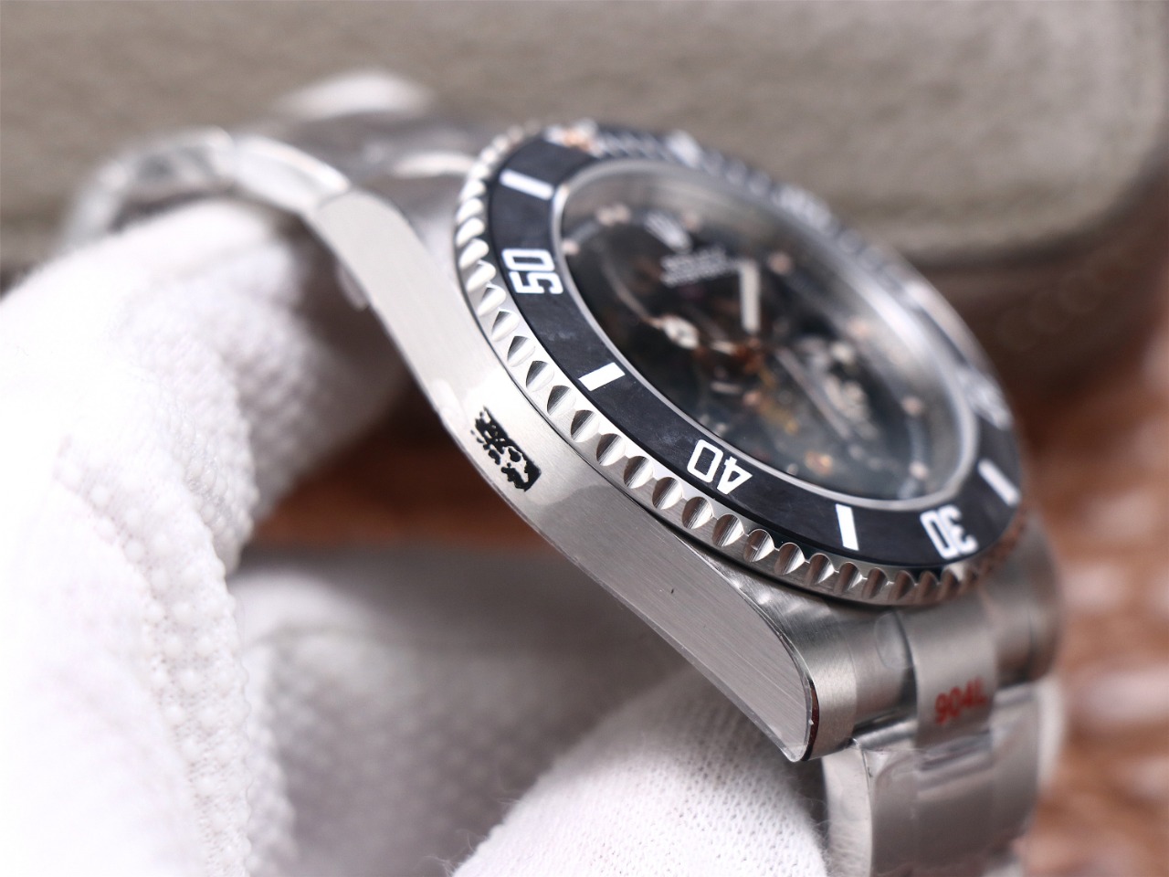 Rolex Submariner Full Skeleton Modified Version 40mm｜Caliber 3130 Skeleton Movement 12.5mm Thickness Coated Carbon Fiber Bezel 904L Steel Material Sapphire Crystal Swiss Ice-Blue Luminous Carbon Fiber Texture Sapphire Luminous Insert