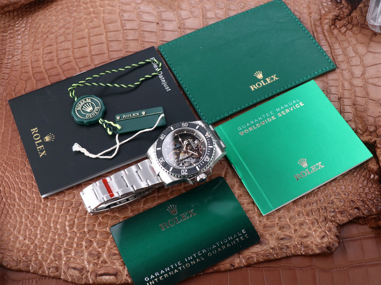 Rolex Submariner Full Skeleton Modified Version 40mm｜Caliber 3130 Skeleton Movement 12.5mm Thickness Coated Carbon Fiber Bezel 904L Steel Material Sapphire Crystal Swiss Ice-Blue Luminous Carbon Fiber Texture Sapphire Luminous Insert