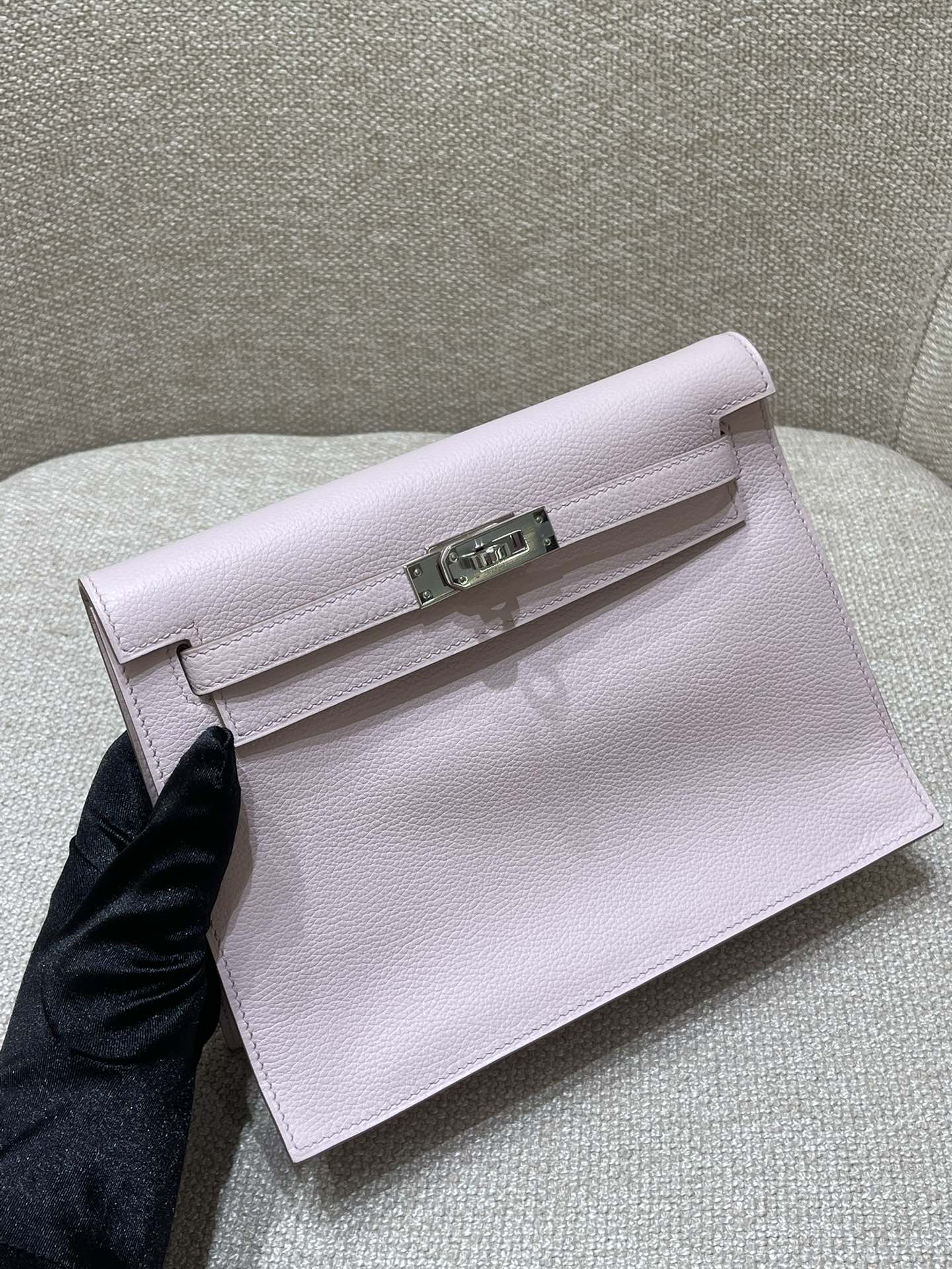 Hermès Model: Kelly Dance Color: Dreamy Purple with Silver Buckle Dimensions: 22*16*5 cm