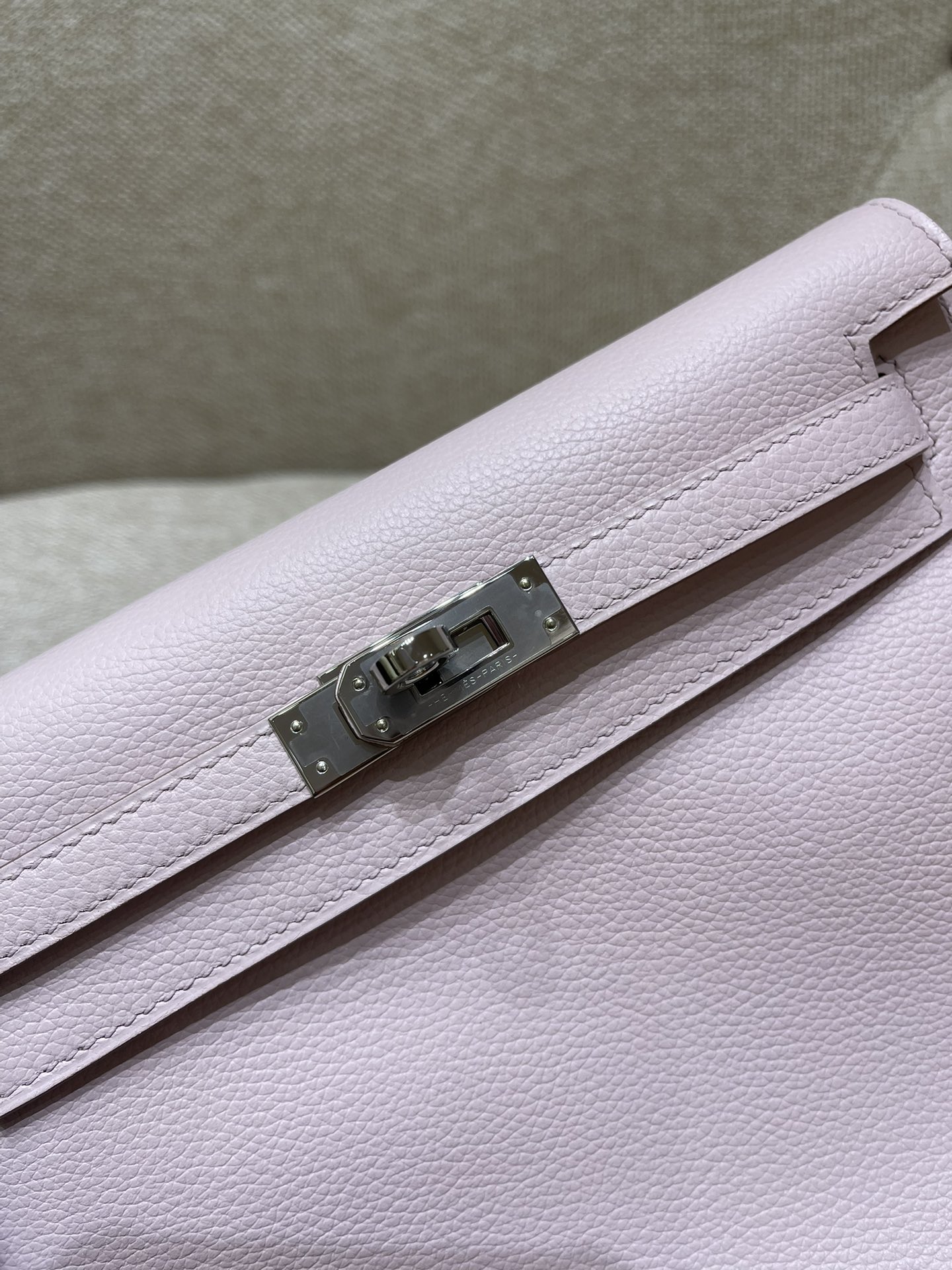 Hermès Model: Kelly Dance Color: Dreamy Purple with Silver Buckle Dimensions: 22*16*5 cm