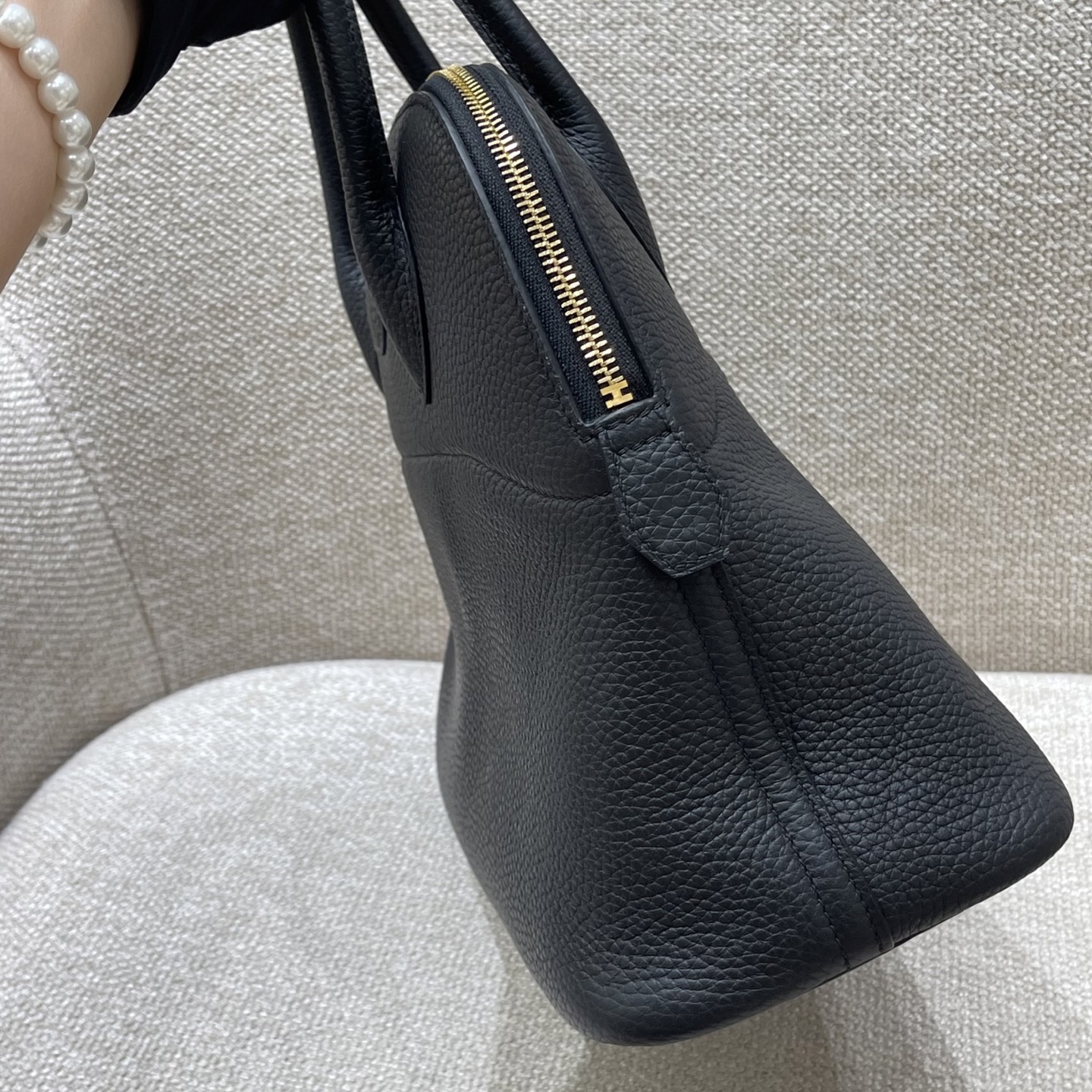 Hermès Model: Bolide 31 Color: Black with gold hardware Dimensions: 31x25x12 cm