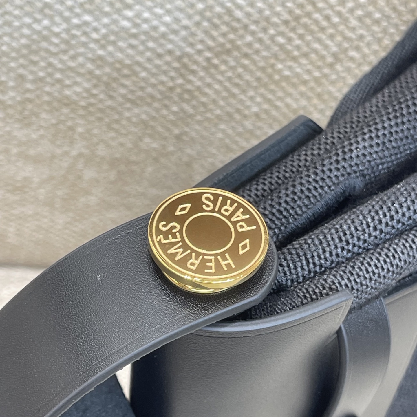 Hermès Model: mini herbag Color: Panda Black with Gold Hardware Dimensions: 20*17*7cm