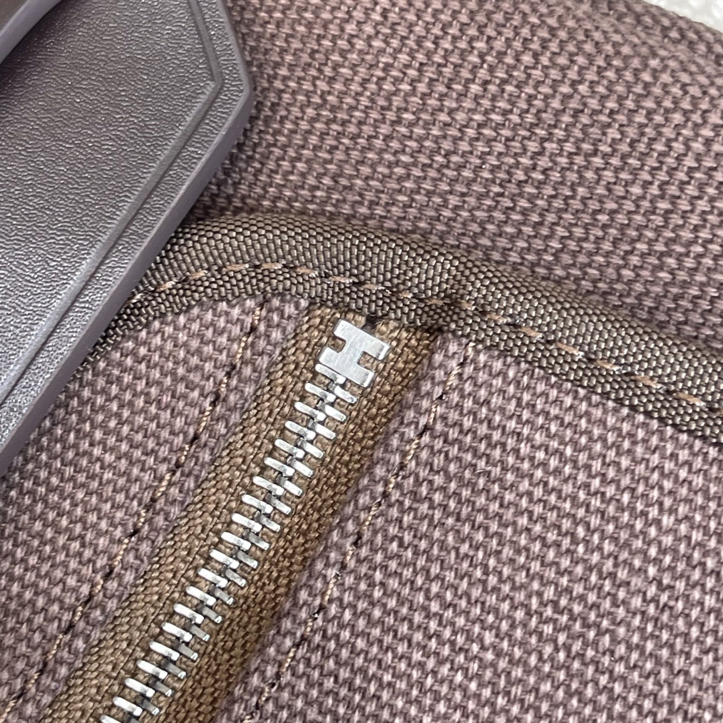 Hermès Model: herbag31 Color: Ebony with silver hardware Dimensions: 31cm x 25cm x 10cm