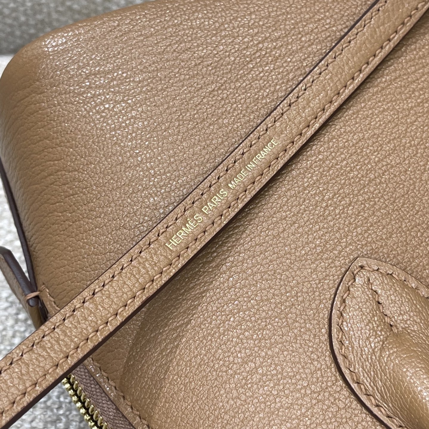 Hermès Model: Mini Bolide Color: Hazel Wood, Gold Dimensions: 18cm x 7cm x 20cm (including handle)