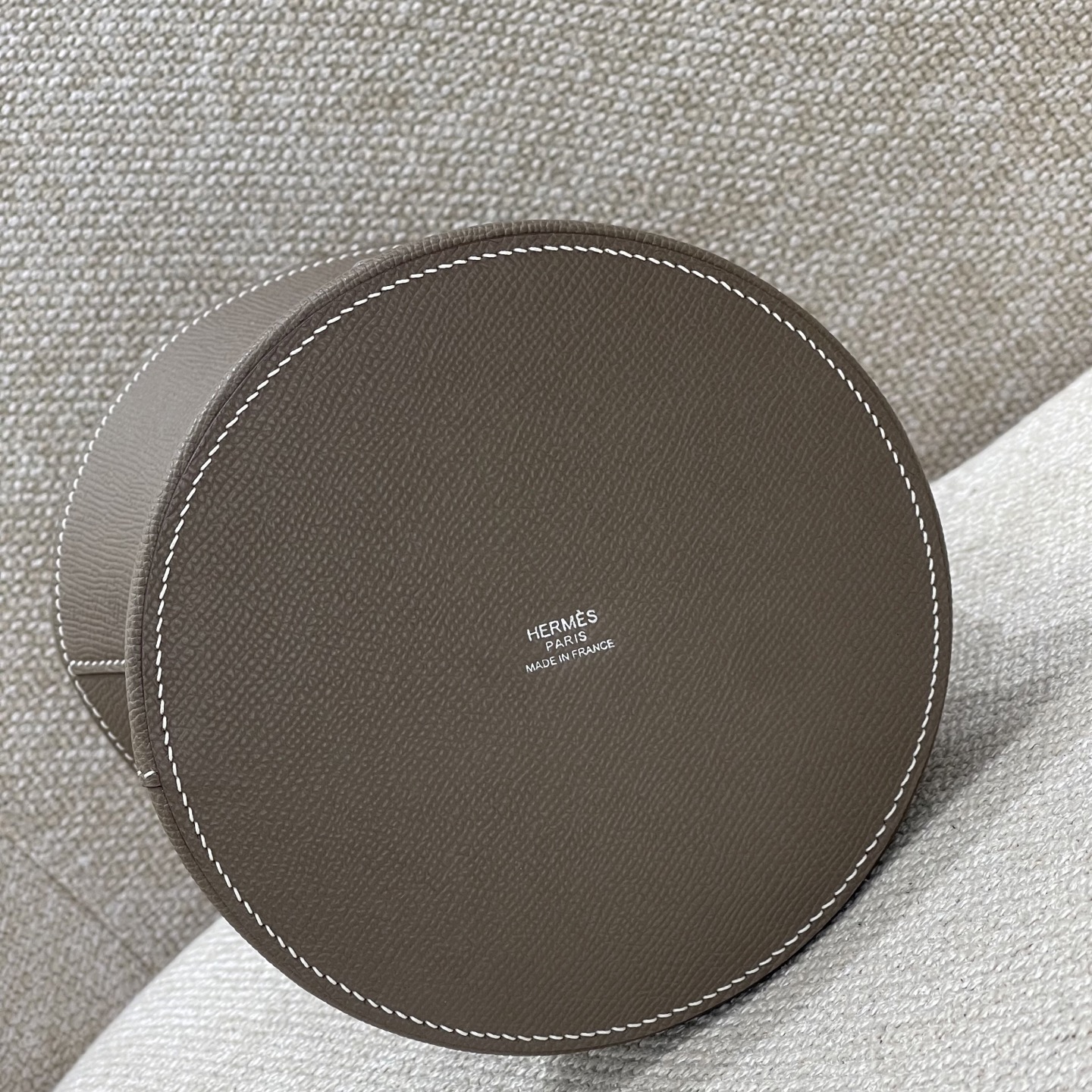 Hermès Model: mini Medor Color: Jaipur Pink with Silver Buckle Dimensions: 14.5cm x 15cm x 14.5cm