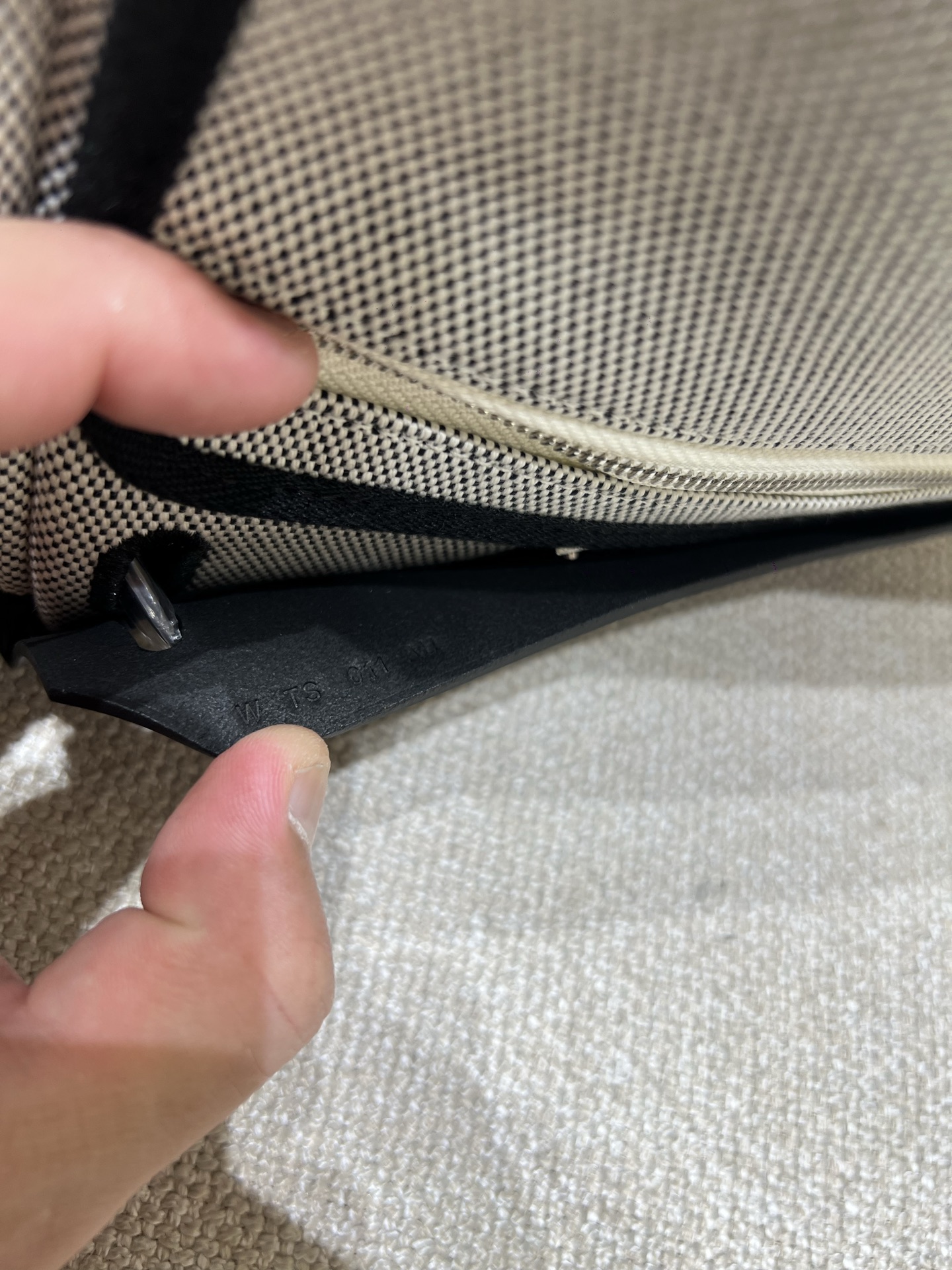 Hermès Model: Mini Herbag Color: Panda Black with Silver Hardware Dimensions: 20*17*7cm