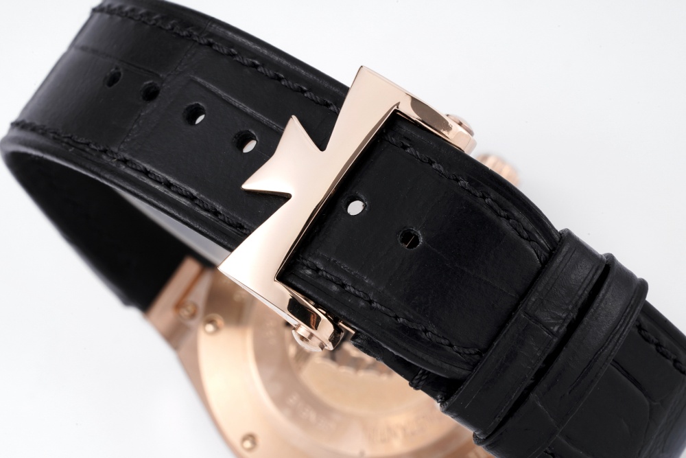 Vacheron Constantin Overseas Collection 42mm×9.7mm｜8F Production Stainless Steel Case Three-Hand Date Dial Imported Movement Case Back Etching Craft (Engraved with Sailboat Pattern) Steel/Leather/Rubber Strap Optional Sapphire Crystal