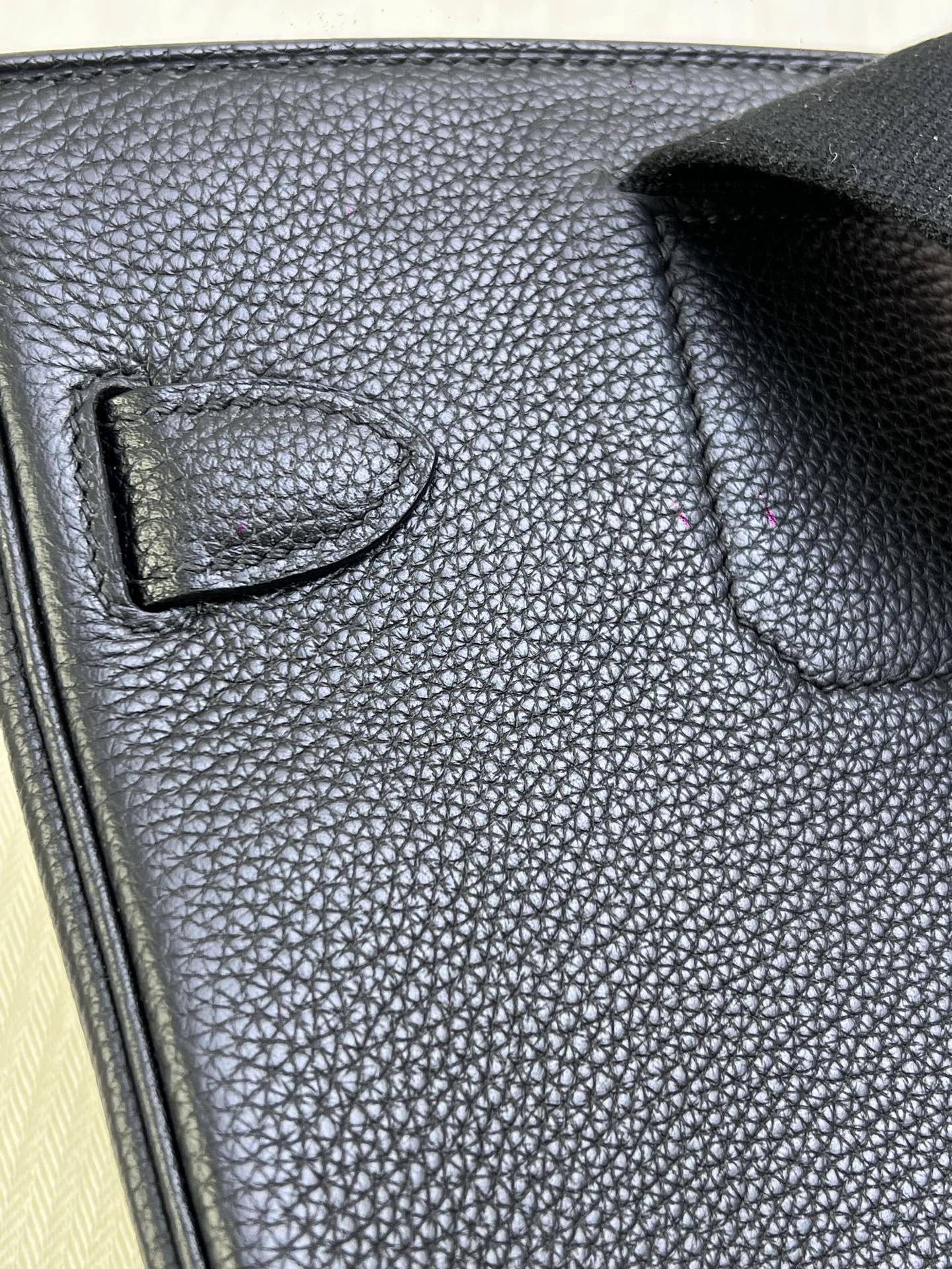 Hermès Model: HAC dos Color: Black with silver buckle Dimensions: 18*28*8 cm