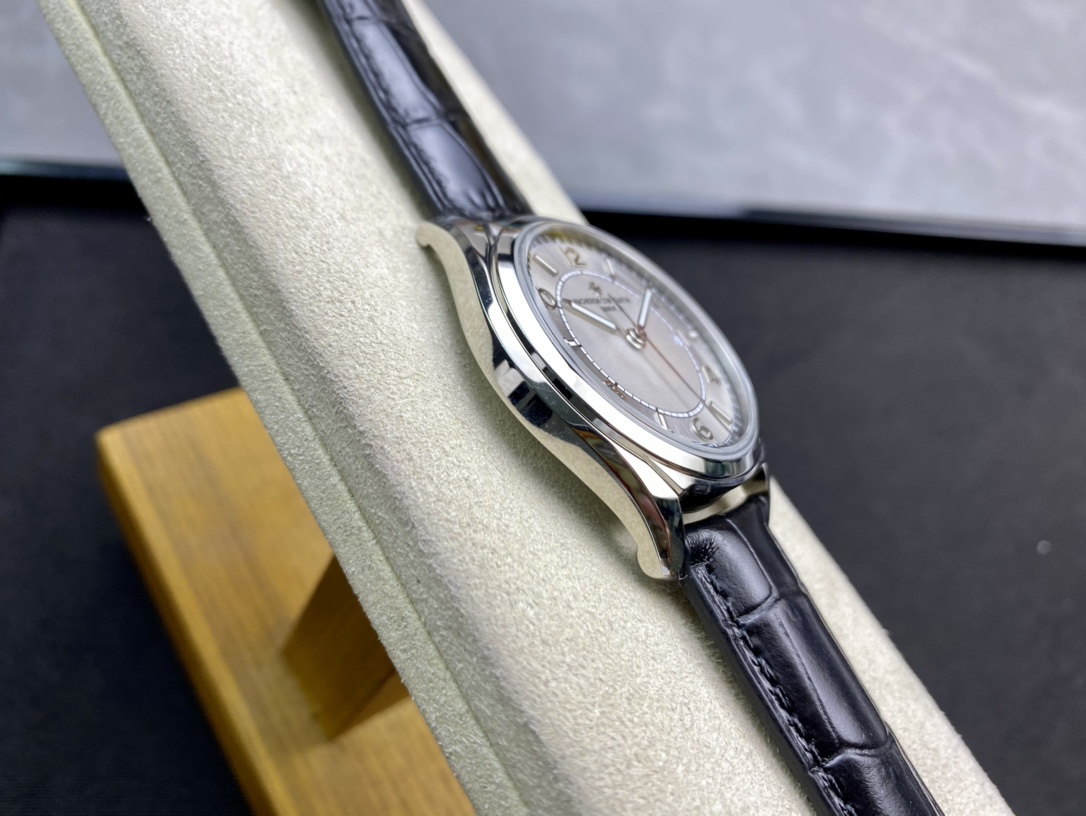 Vacheron Constantin FIFTYSIX Collection 40mm×9.6mm｜ZF Production Caliber 1326 Italian Full-Grain Calfskin Strap Hand-stitched Craftsmanship Maltese Cross Butterfly Buckle Sapphire Crystal Glass