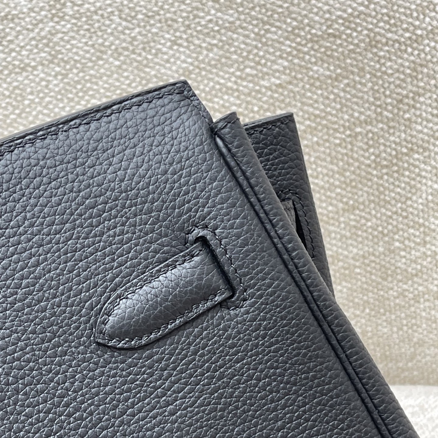 Hermès Model: Birkin 35 Color: Black with silver hardware Dimensions: 35cm x 25cm x 18cm