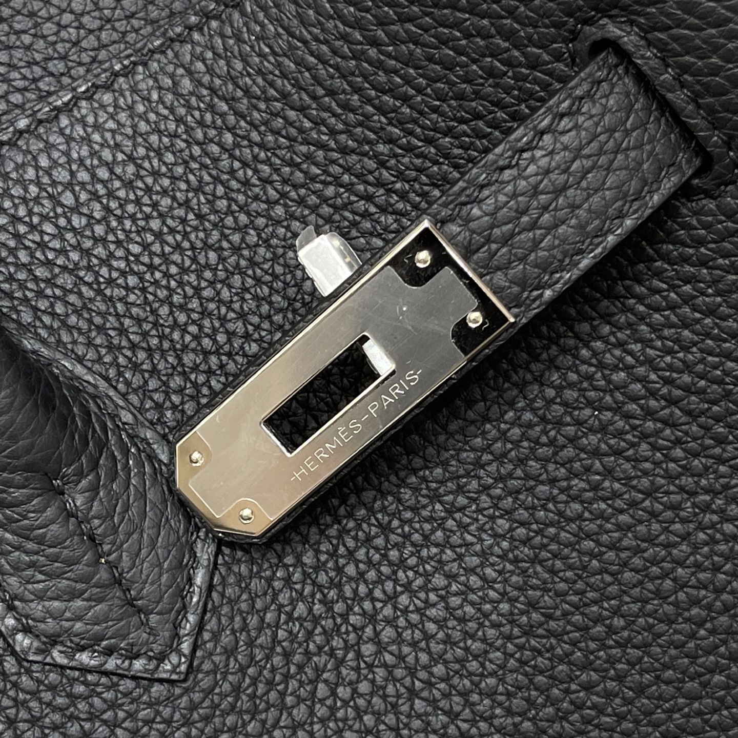 Hermès Model: Birkin 35 Color: Black with silver hardware Dimensions: 35cm x 25cm x 18cm