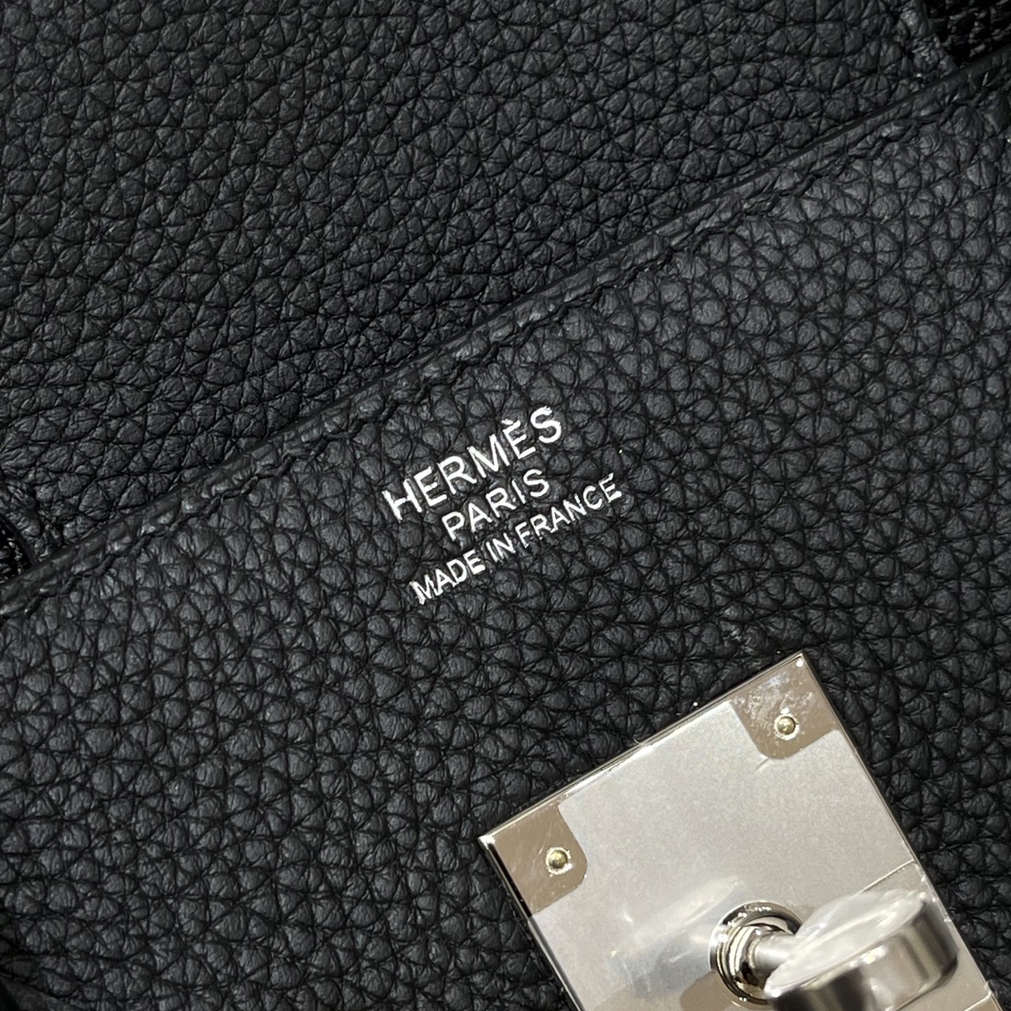 Hermès Model: Birkin 35 Color: Black with silver hardware Dimensions: 35cm x 25cm x 18cm