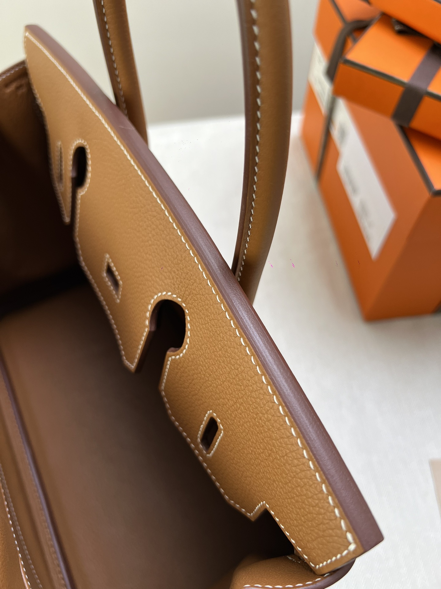 Hermès Model: Birkin 30 Color: Golden Brown with Gold Hardware Dimensions: 30cm x 22cm x 16cm