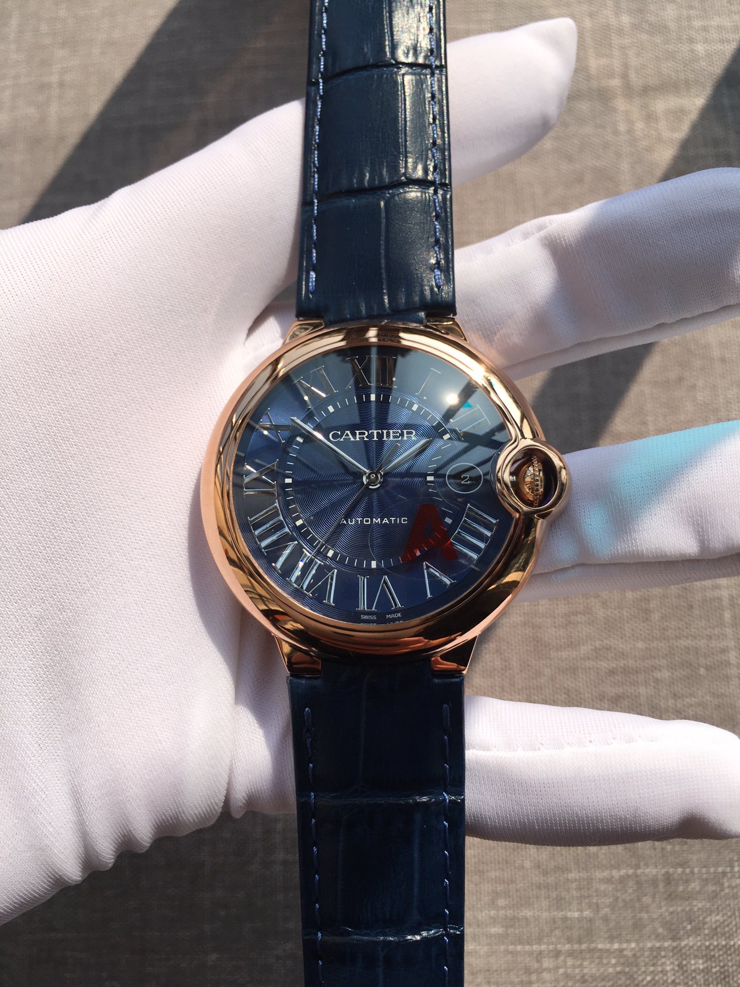 Cartier Rose Gold Automatic 42mm – Blue Dial Men’s Watch with Fish-Eye Sapphire Crystal