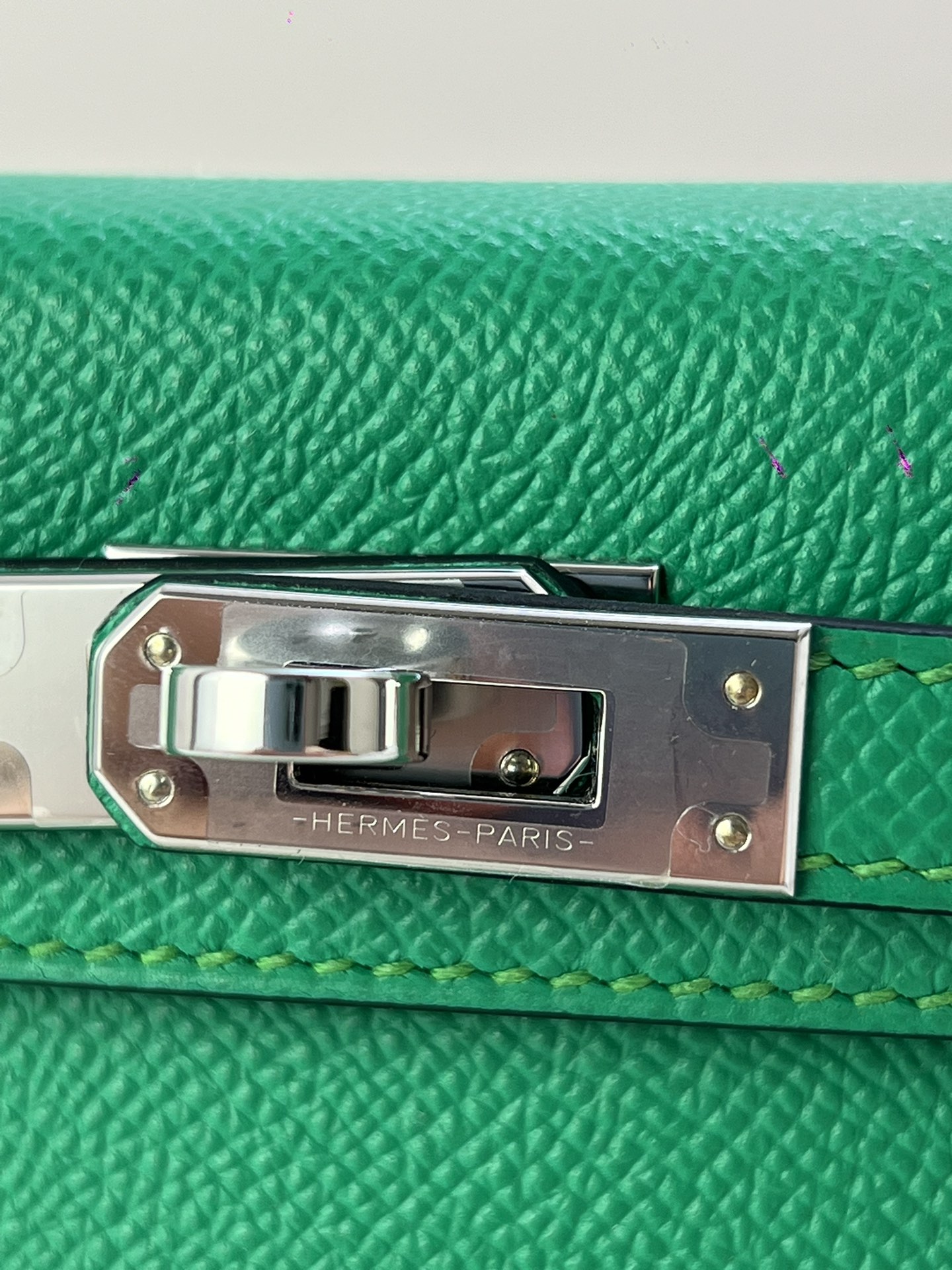 Hermès Model: Kelly Mini 2nd Generation Color: Mint Green with Silver Hardware Dimensions: 19cm x 12cm x 5.5cm