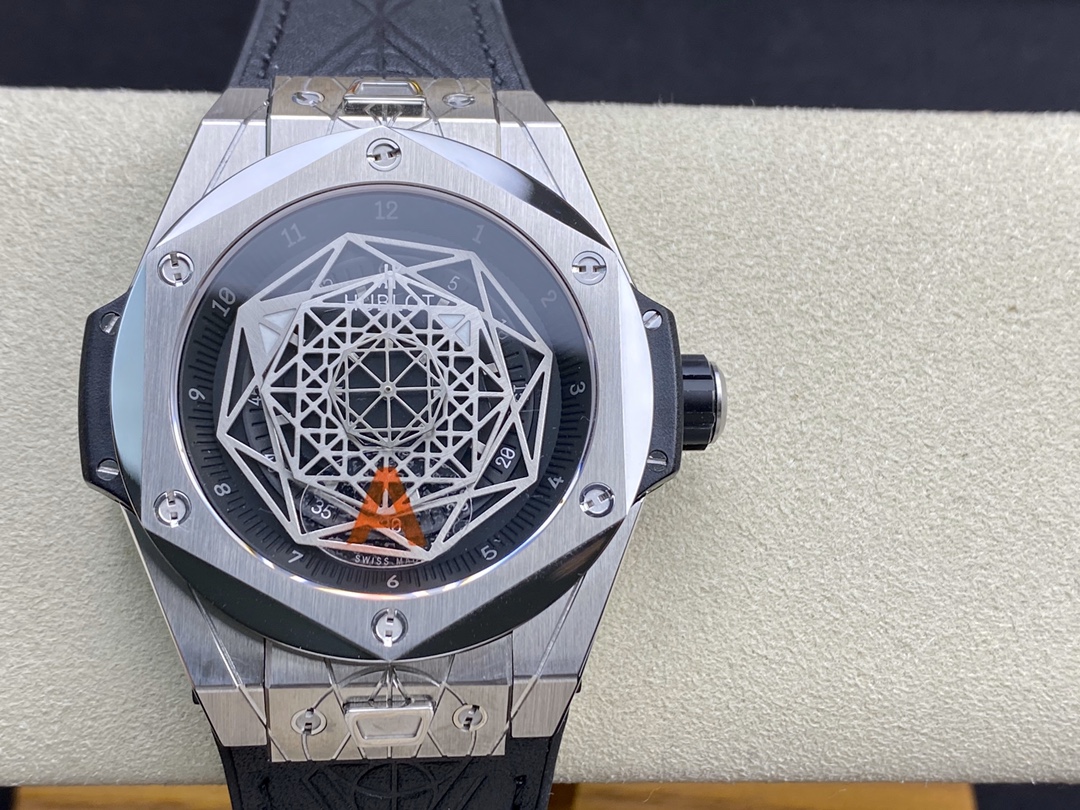 Vacheron Constantin Big Bang Sang Bleu Tattoo Collection 45mm×14mm｜HB Production Customized Caliber HUB1213 Swiss Calibrated Version Three-dimensional Geometric Lines Three Octagonal Hollow Rhodium-plated Hands Black Heat-transferred Calfskin Strap (Natur