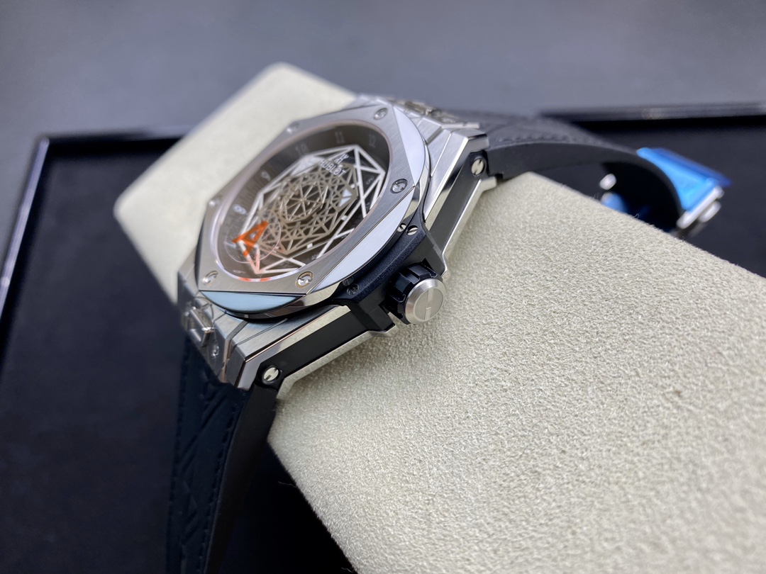 Vacheron Constantin Big Bang Sang Bleu Tattoo Collection 45mm×14mm｜HB Production Customized Caliber HUB1213 Swiss Calibrated Version Three-dimensional Geometric Lines Three Octagonal Hollow Rhodium-plated Hands Black Heat-transferred Calfskin Strap (Natur