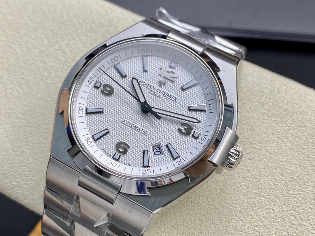 Vacheron Constantin Overseas Collection 47040 Men's Watch 42mm×9.7mm｜JJ Production Imported 9015 Automatic Mechanical Movement Enamel-filled Dial Hand-carved Case (with QE Quality Inspection) Case Back Etching Craft (Model 47040/Code Starting with 131/150