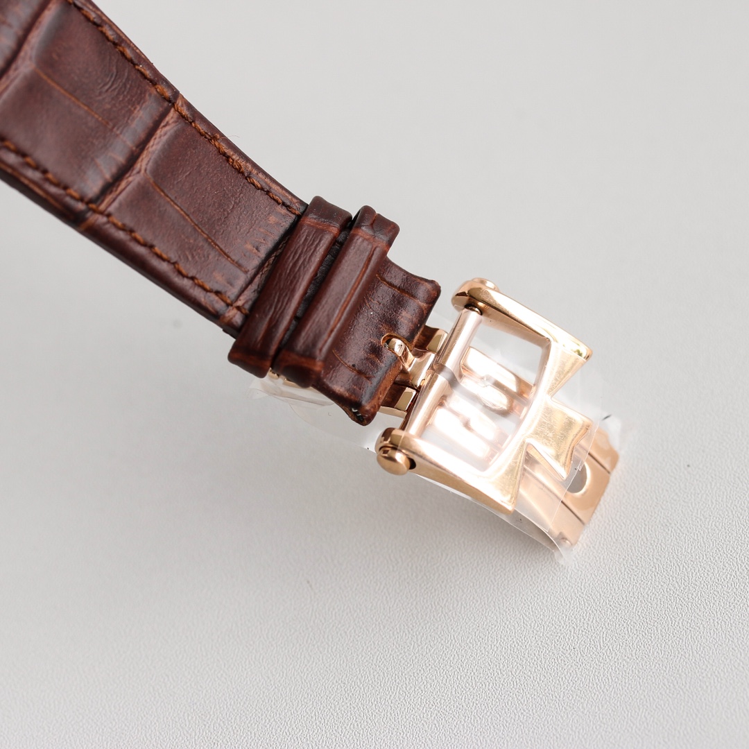 Vacheron Constantin Overseas Collection 41mm｜Caliber 5100 Imported Automatic Mechanism Sapphire Crystal Full Diamond Case See-through Movement Design