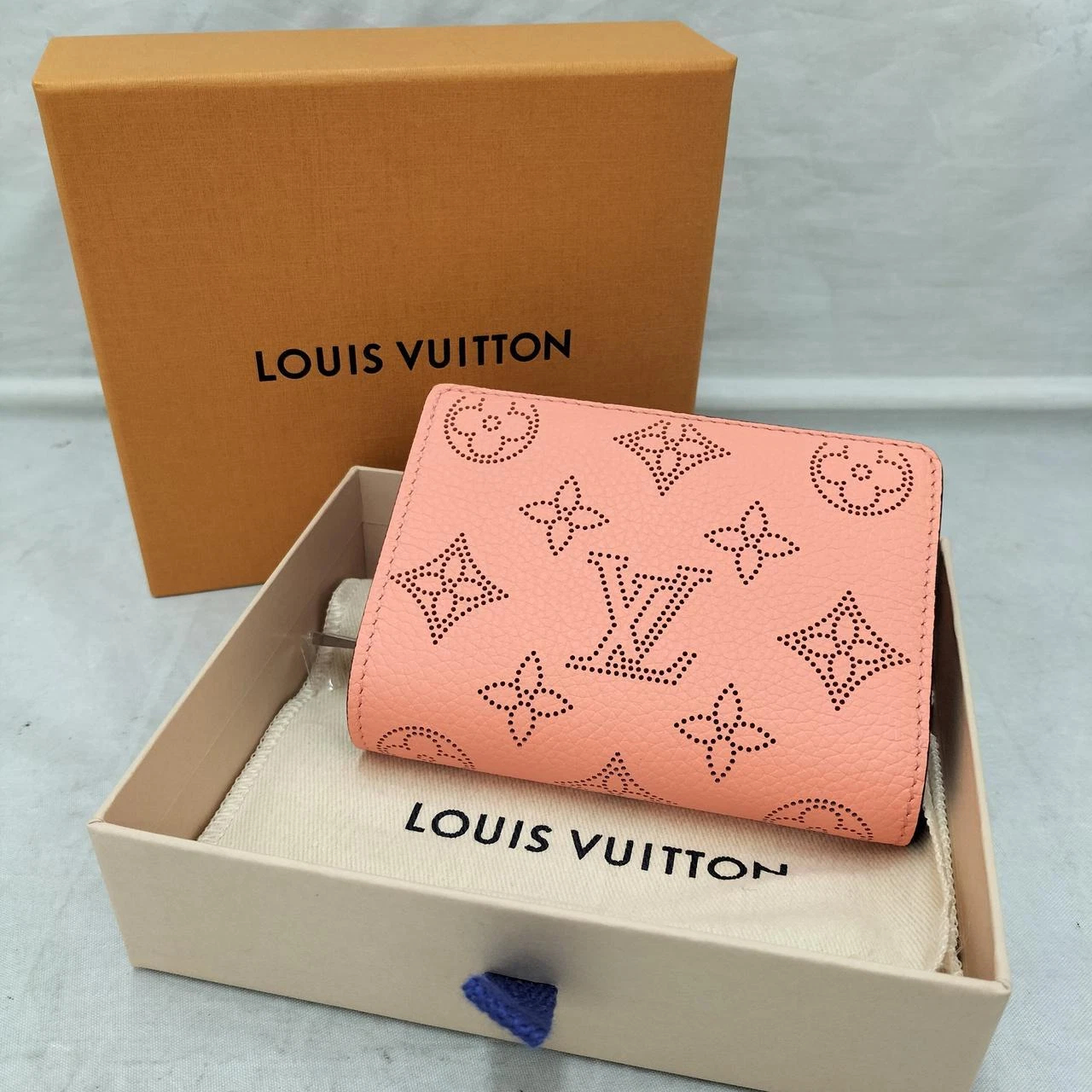 ルイヴィトン マヒナ MAHINA 折り財布 三つ折り財布 モノグラム