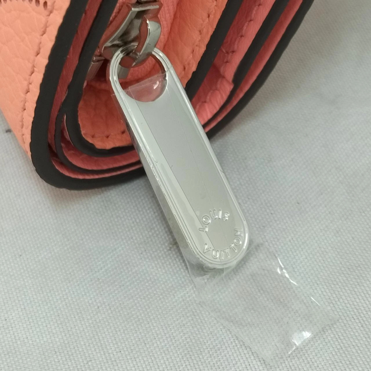 ルイヴィトン マヒナ MAHINA 折り財布 三つ折り財布 モノグラム