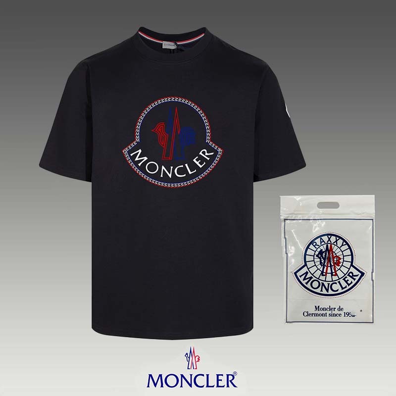 【Moncler 】（モンクレール）男女兼用、ご好評に付き再入荷！