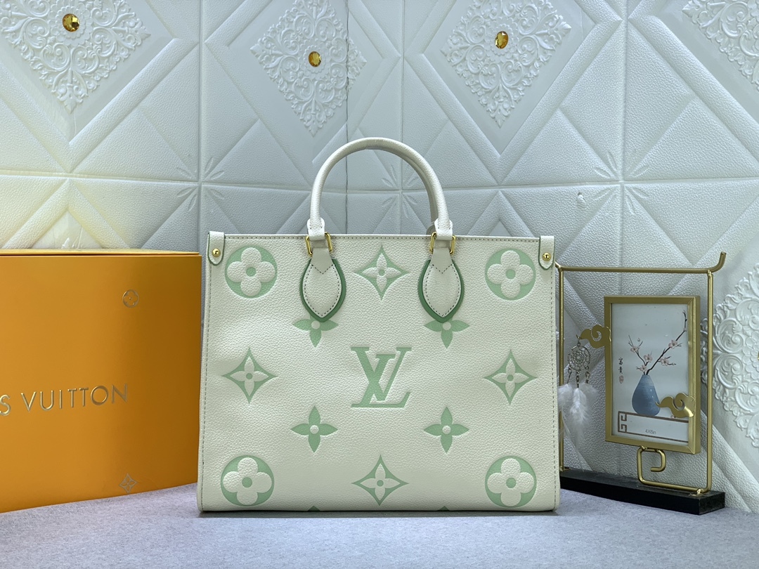 Louis Vuitton（ルイヴィトン） ONTHEGO ミディアム ハンドバッグ