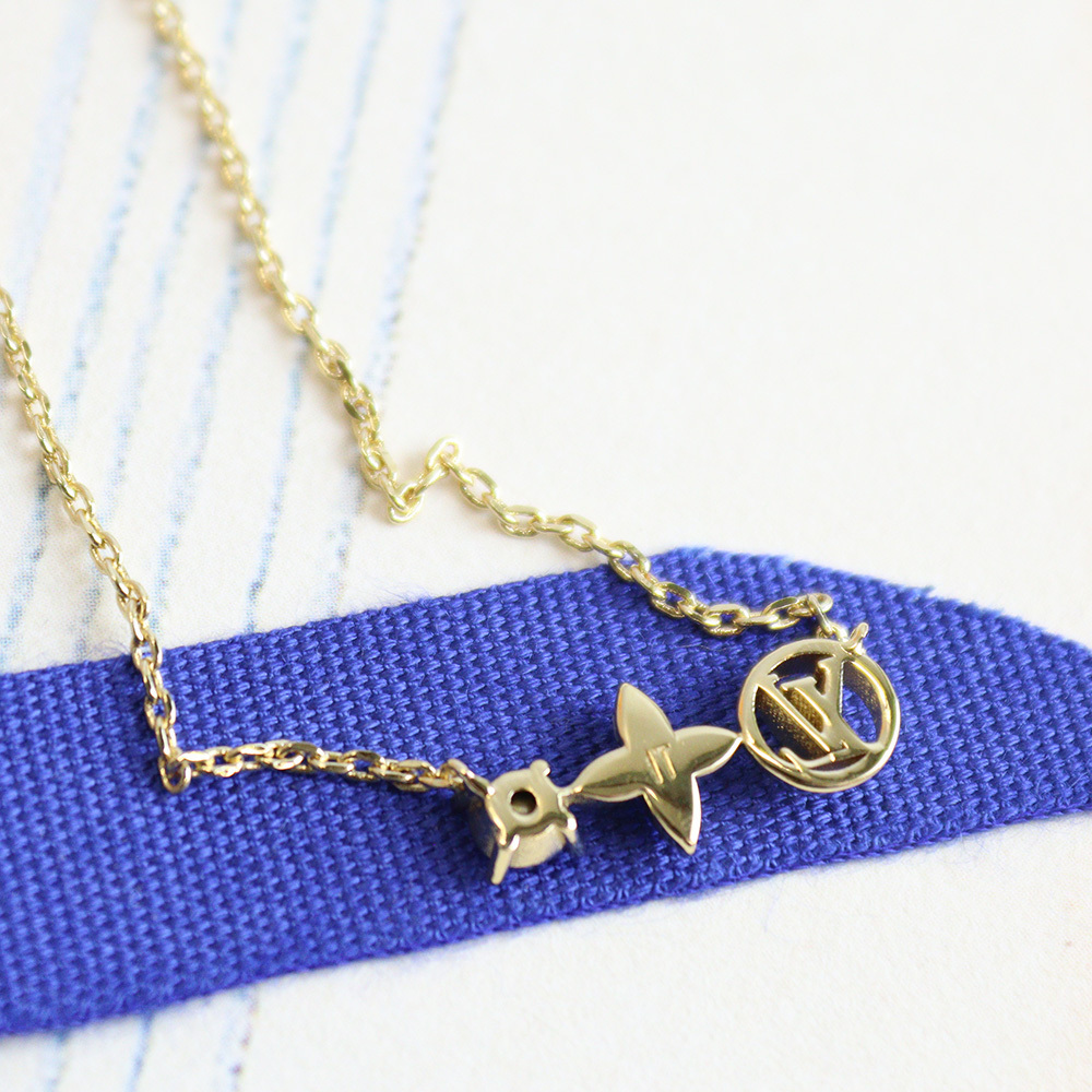 新作☆LOUIS VUITTONルイヴィトン★コリエ・プティ ルイ