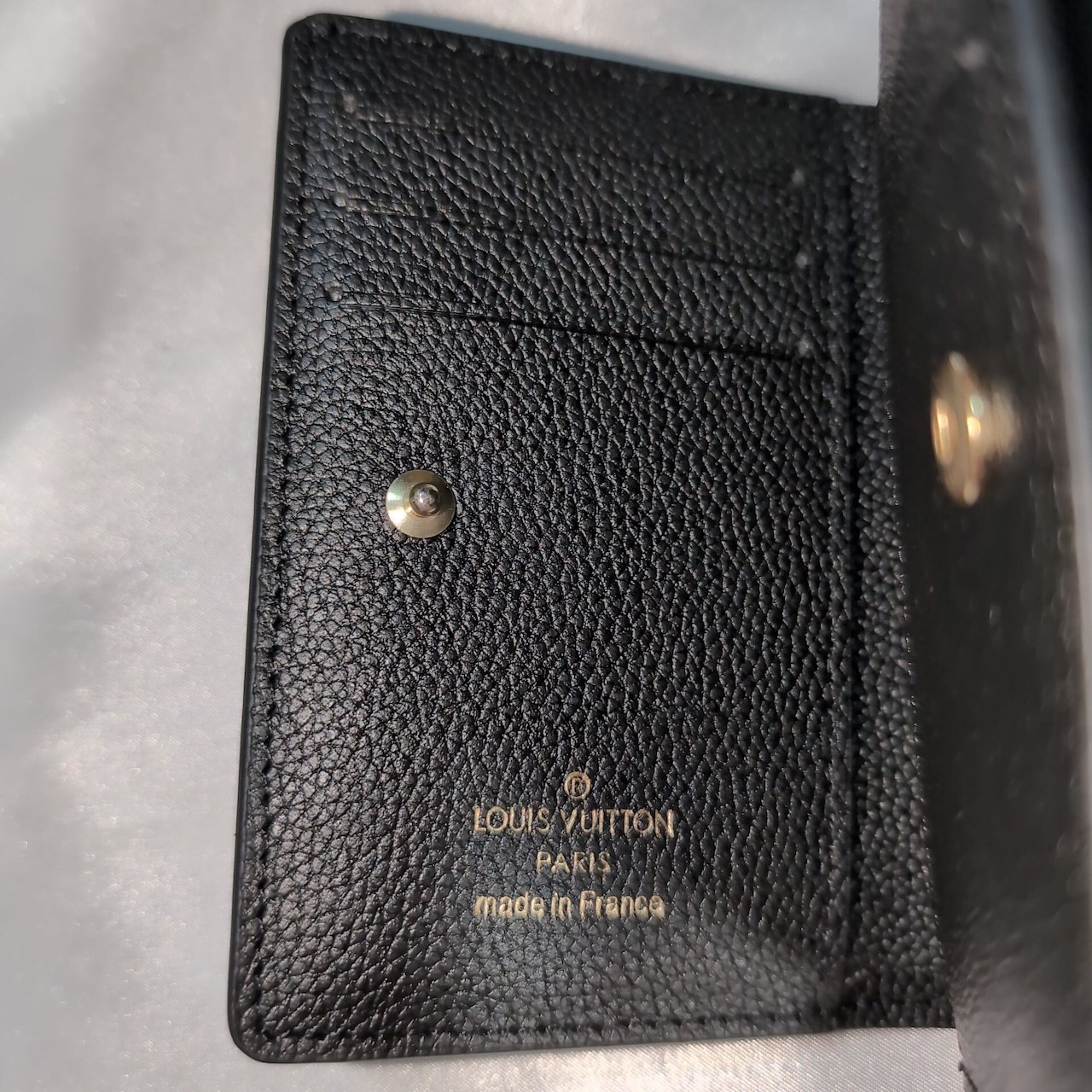 ルイヴィトン 二つ折り財布　アンプラント　ポルトフォイユ・クレア　ブラック